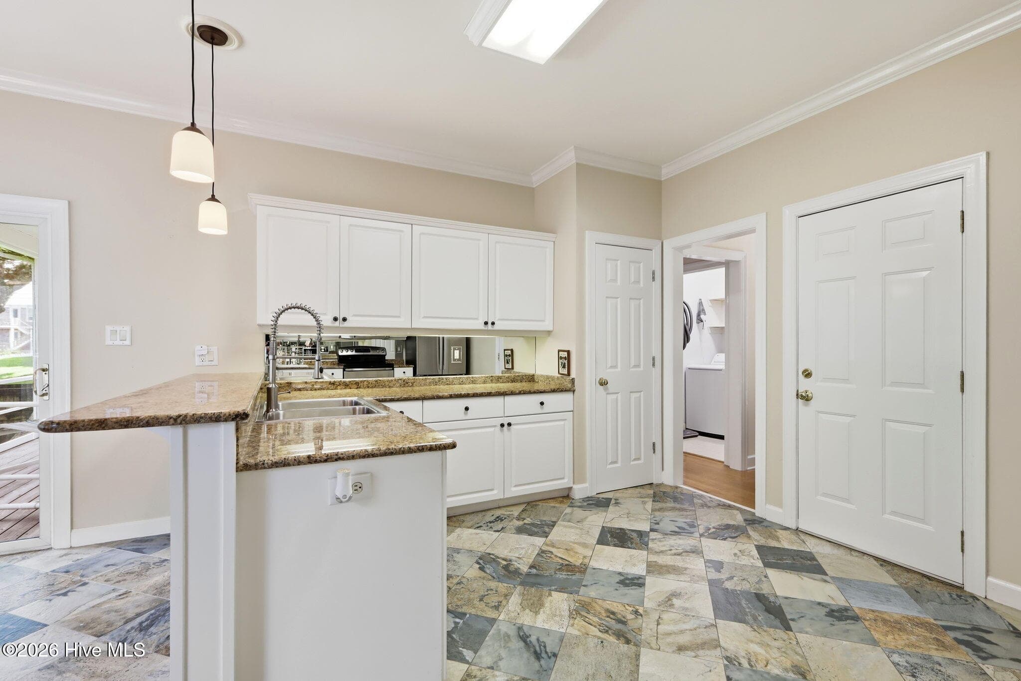 Kitchen - 104 Talford Drive, Atlantic Beach, NC 28512