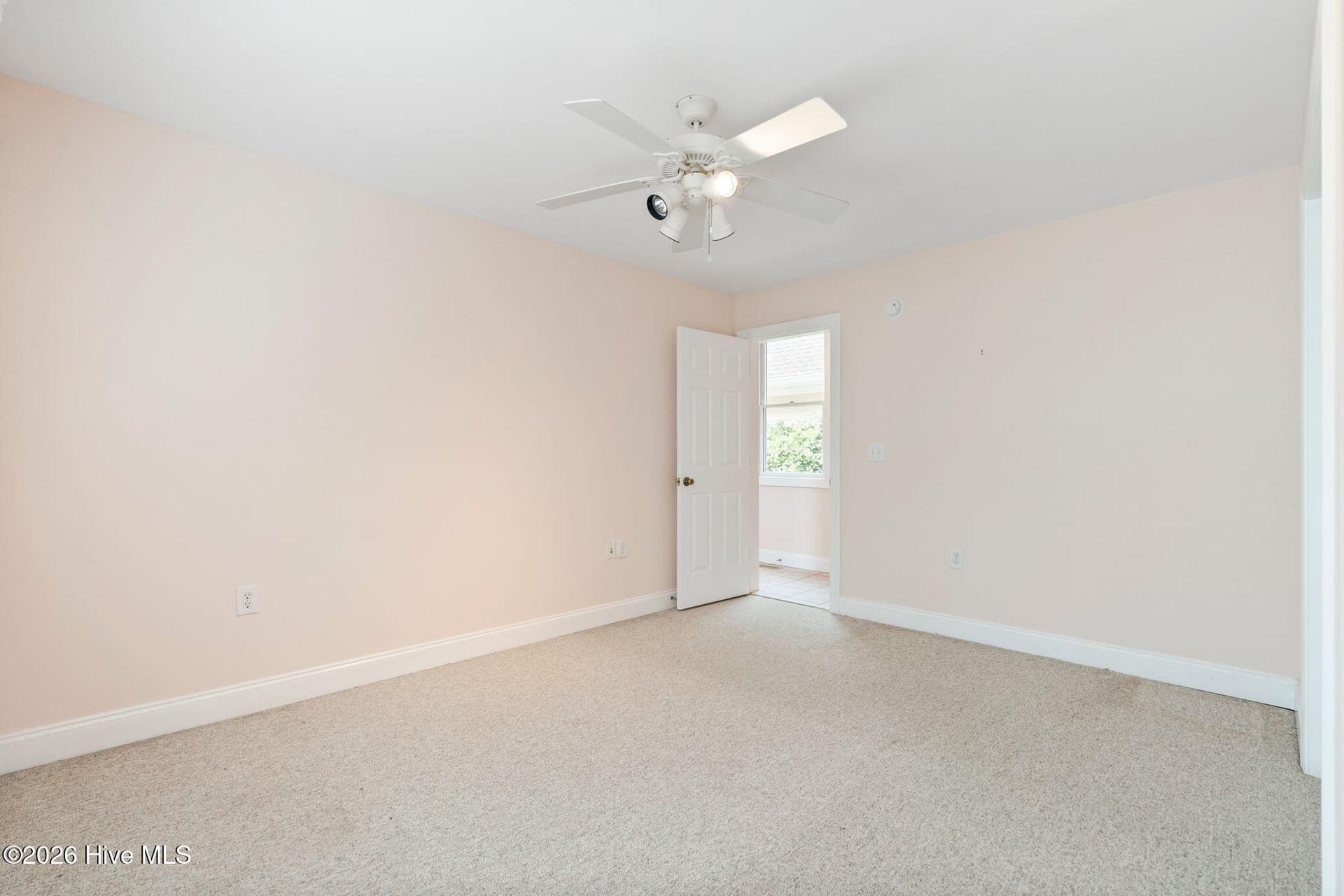 Single Family Residence at 86 Plantation Passage Drive SE, Bolivia, NC 28422, photo 23 of 113