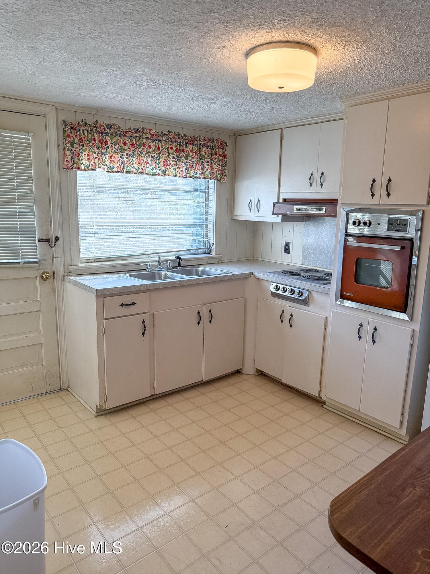 Single Family Residence at 703 W 27th Street, Lumberton, NC 28358, photo 19 of 28