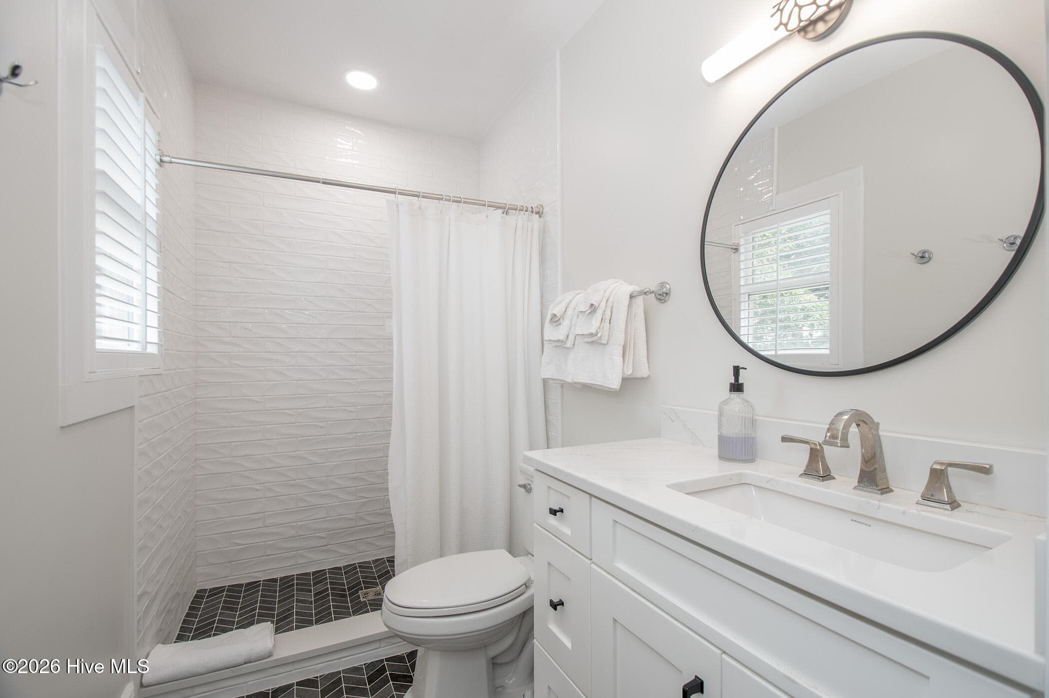 Single Family Residence at 800 Mulberry Street, Beaufort, NC 28516, photo 29 of 48