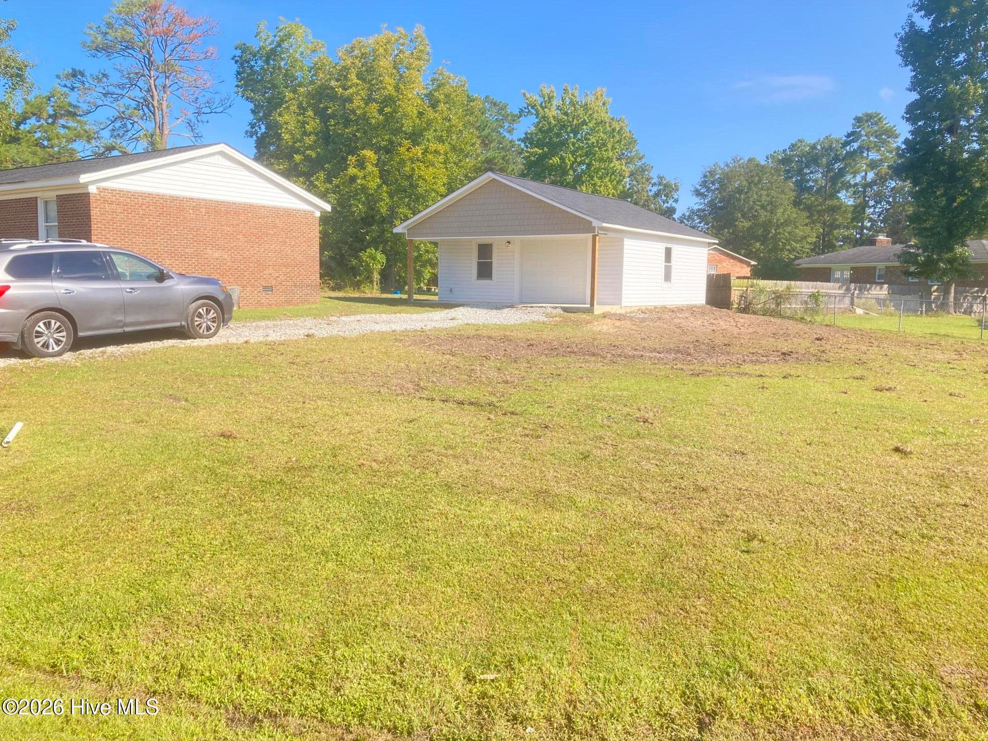 Single Family Residence at 1406 Mockingbird Lane, New Bern, NC 28562, photo 2 of 4