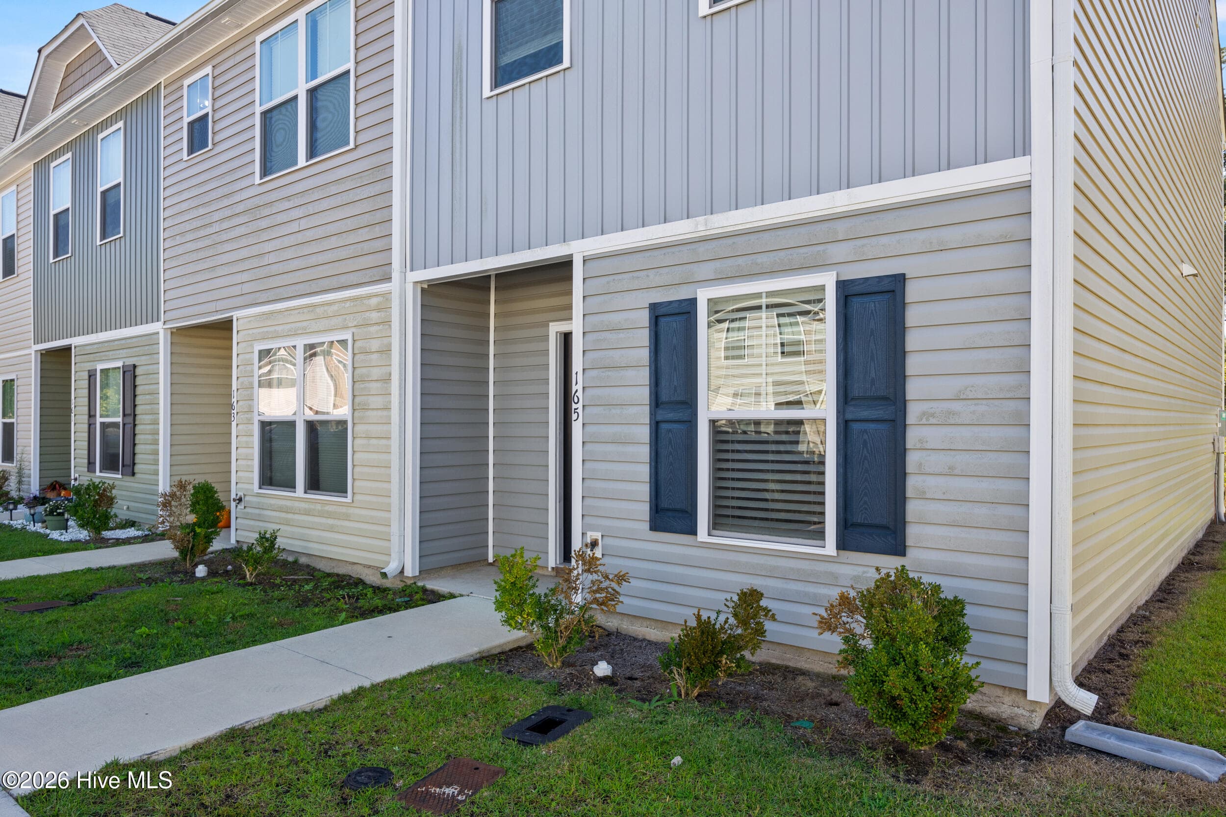 Townhouse at 165 Buckhorn Avenue, Holly Ridge, NC 28445, photo 7 of 38