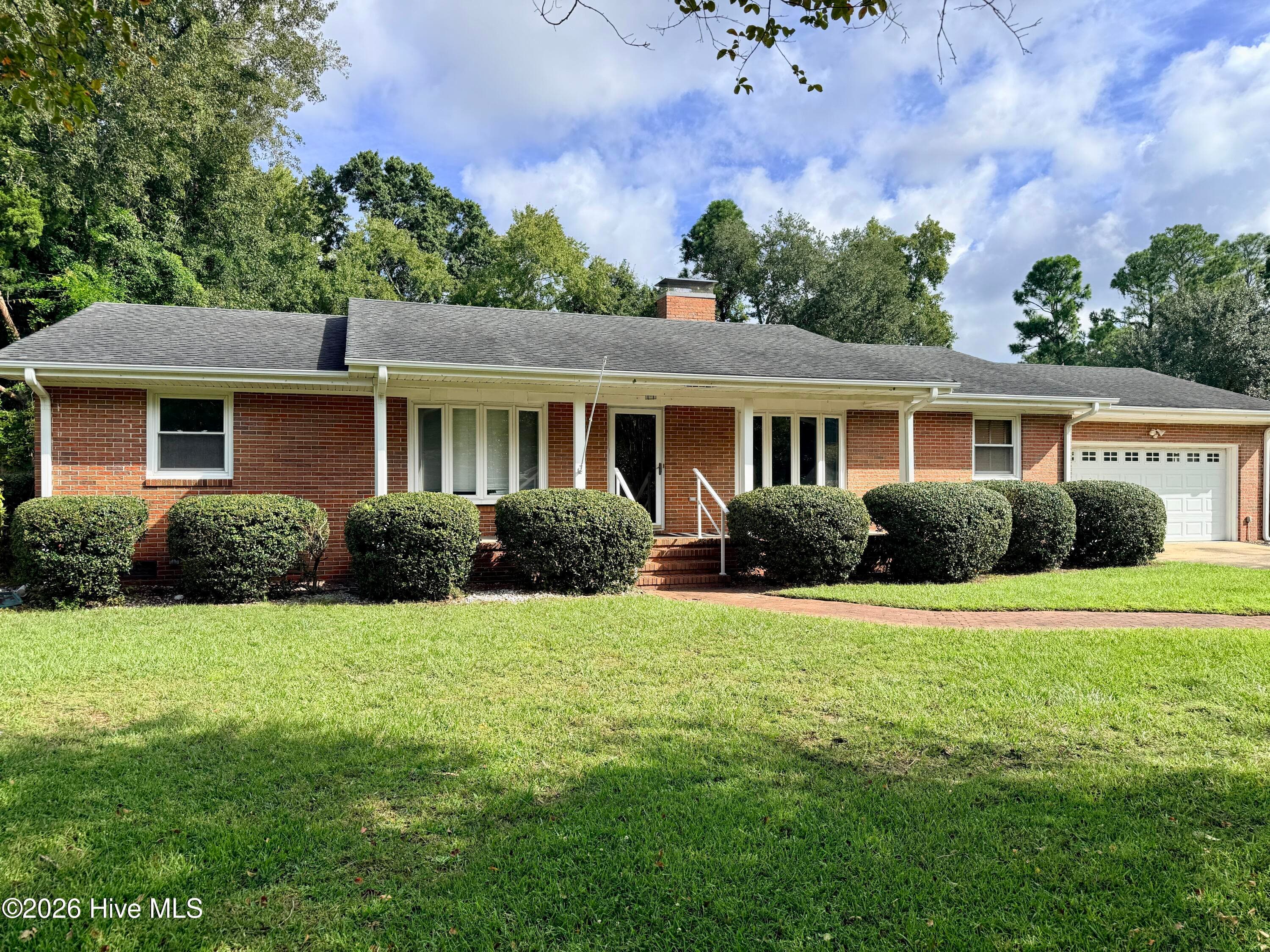 4825 College Acres Drive, Wilmington, NC 28403