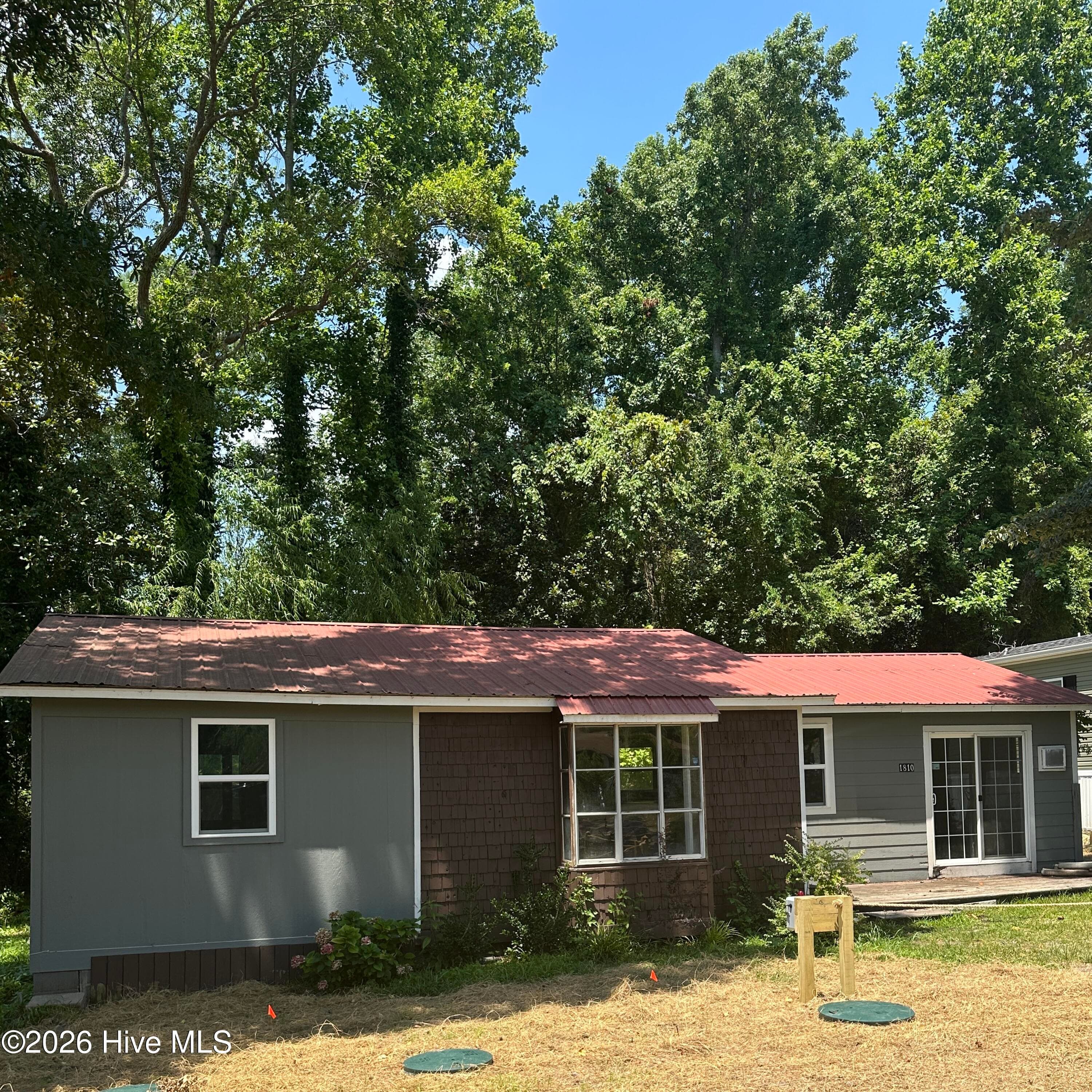 Single Family Residence at 1810 Ocean Haven Road SW, Ocean Isle Beach, NC 28469, Ocean Isle Beach, photo 5 of 16