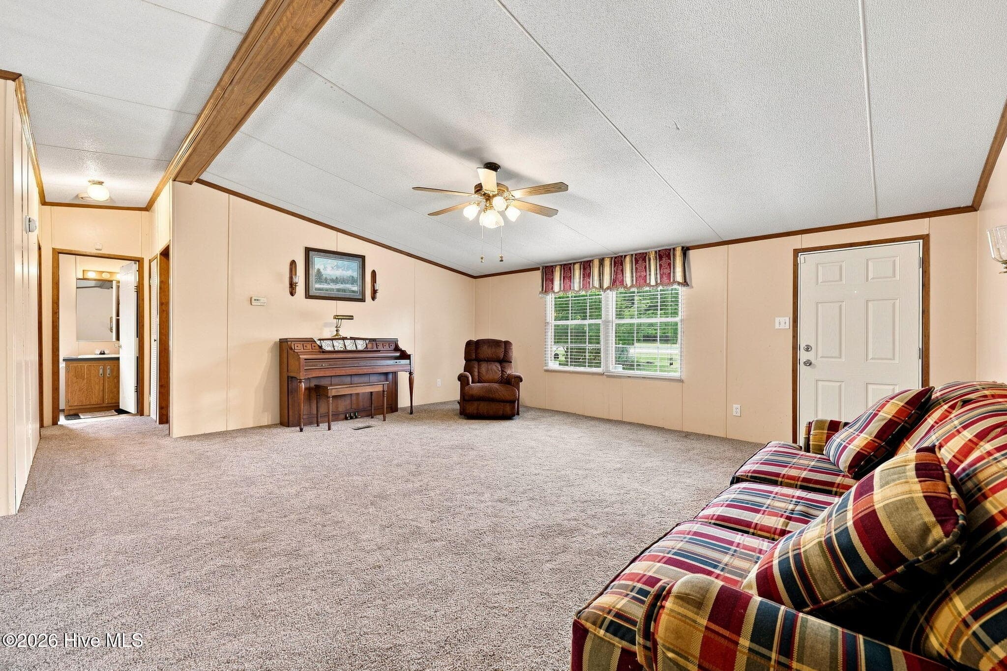 Manufactured Home at 4652 Faith Baptist Church Road, Pinetops, NC 27864, photo 33 of 145