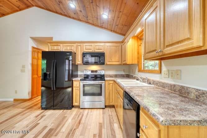 Single Family Residence at 73 Sargent Drive, Murphy, NC 28906, photo 16 of 49