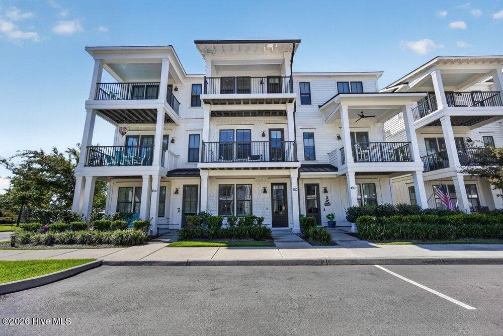 Townhouse at 162 Dugger Lane, Wilmington, NC 28412, photo 33 of 79