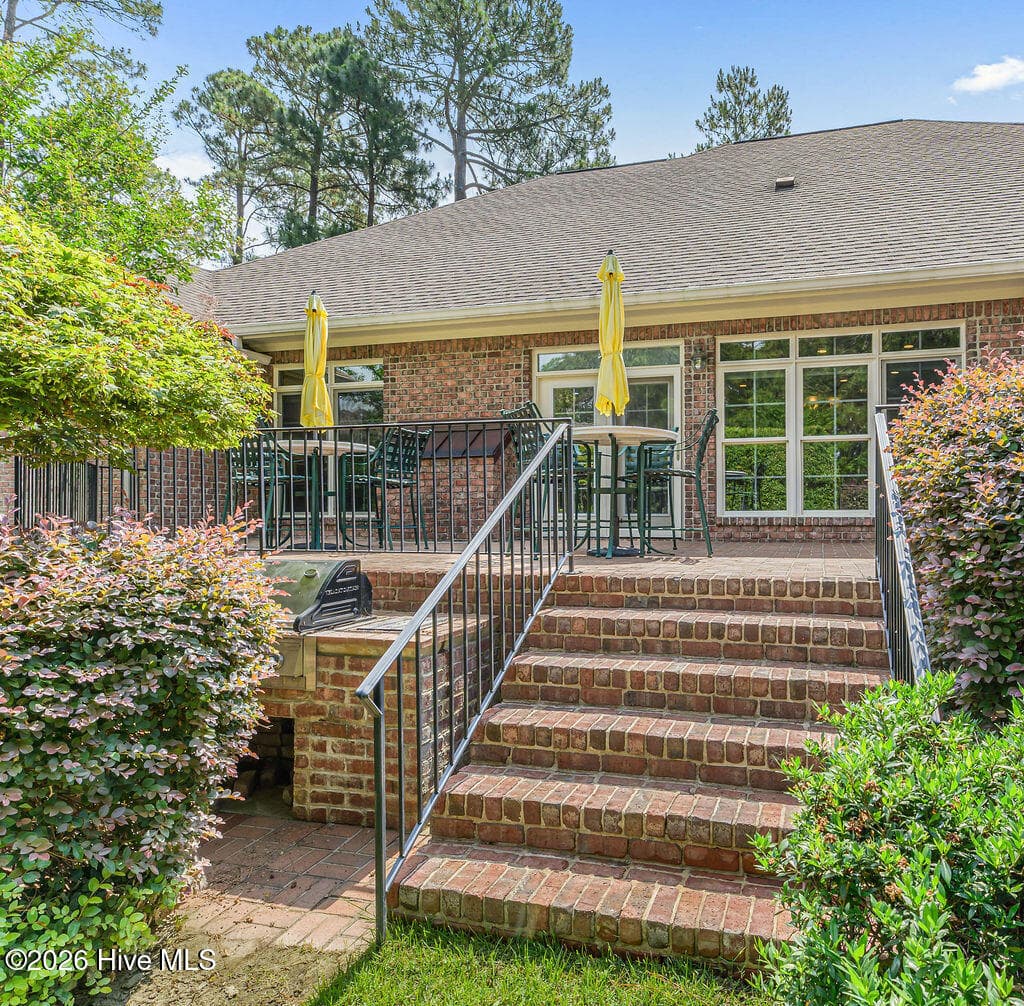 Single Family Residence at 62 Stoneykirk Drive, Pinehurst, NC 28374, photo 18 of 51