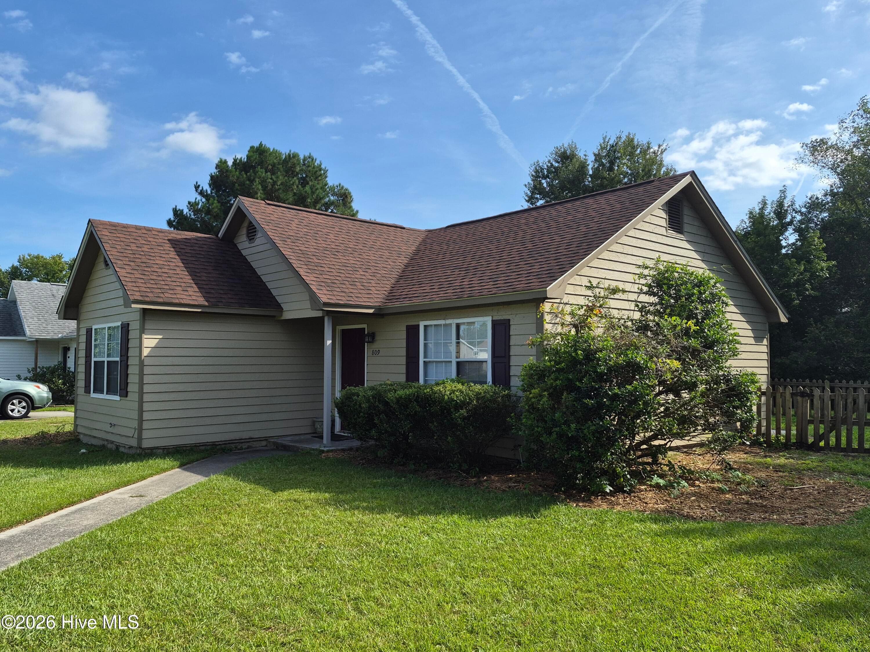 Single Family Residence at 809 Autumn Leaves Court, Wilmington, NC 28411, photo 12 of 26
