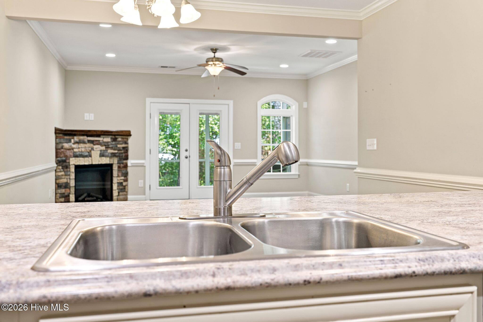 1676 Cambria Drive B, Greenville, NC 27834