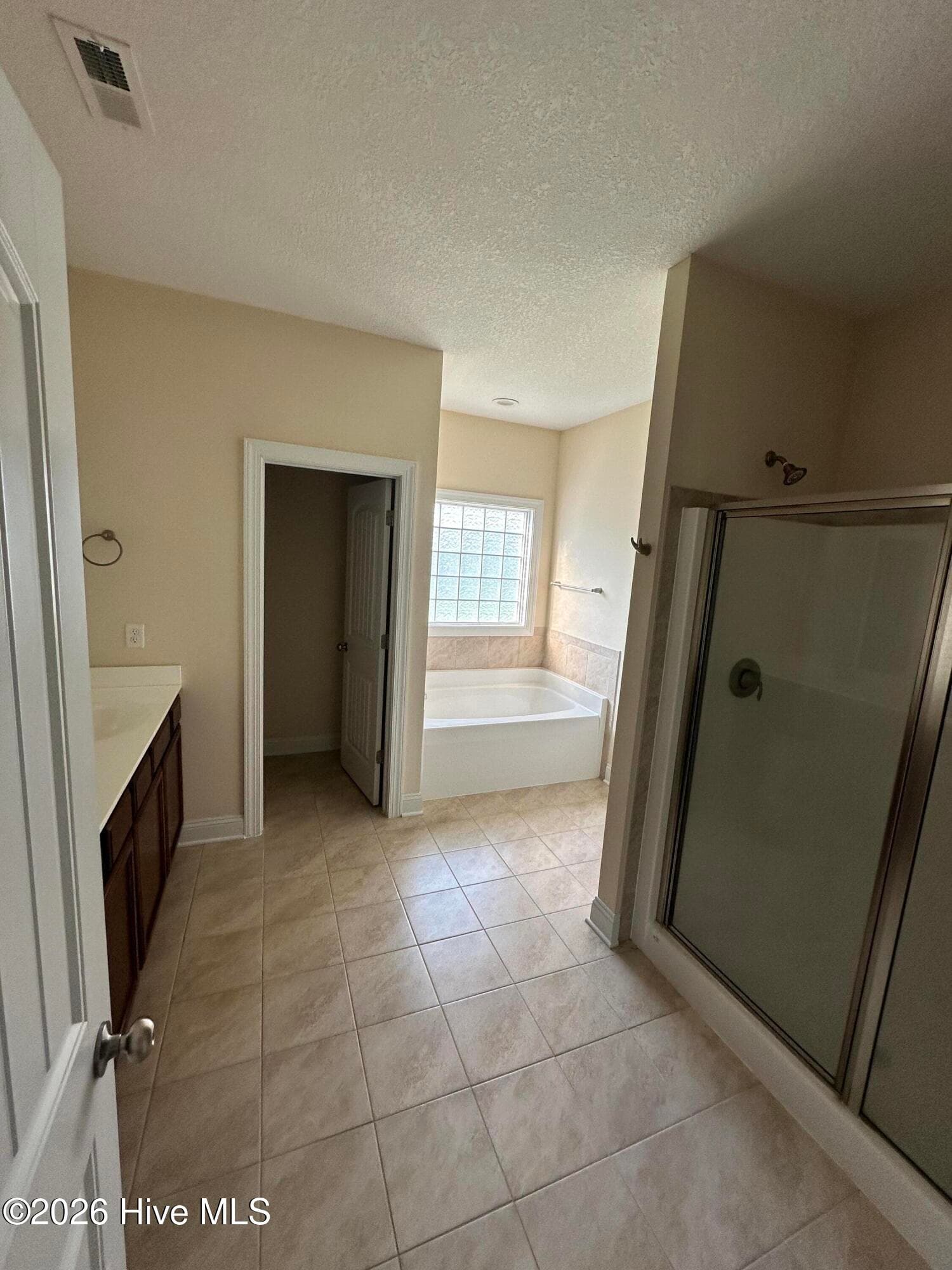 Single Family Residence at 204 Messenger Court, Jacksonville, NC 28546, photo 20 of 49