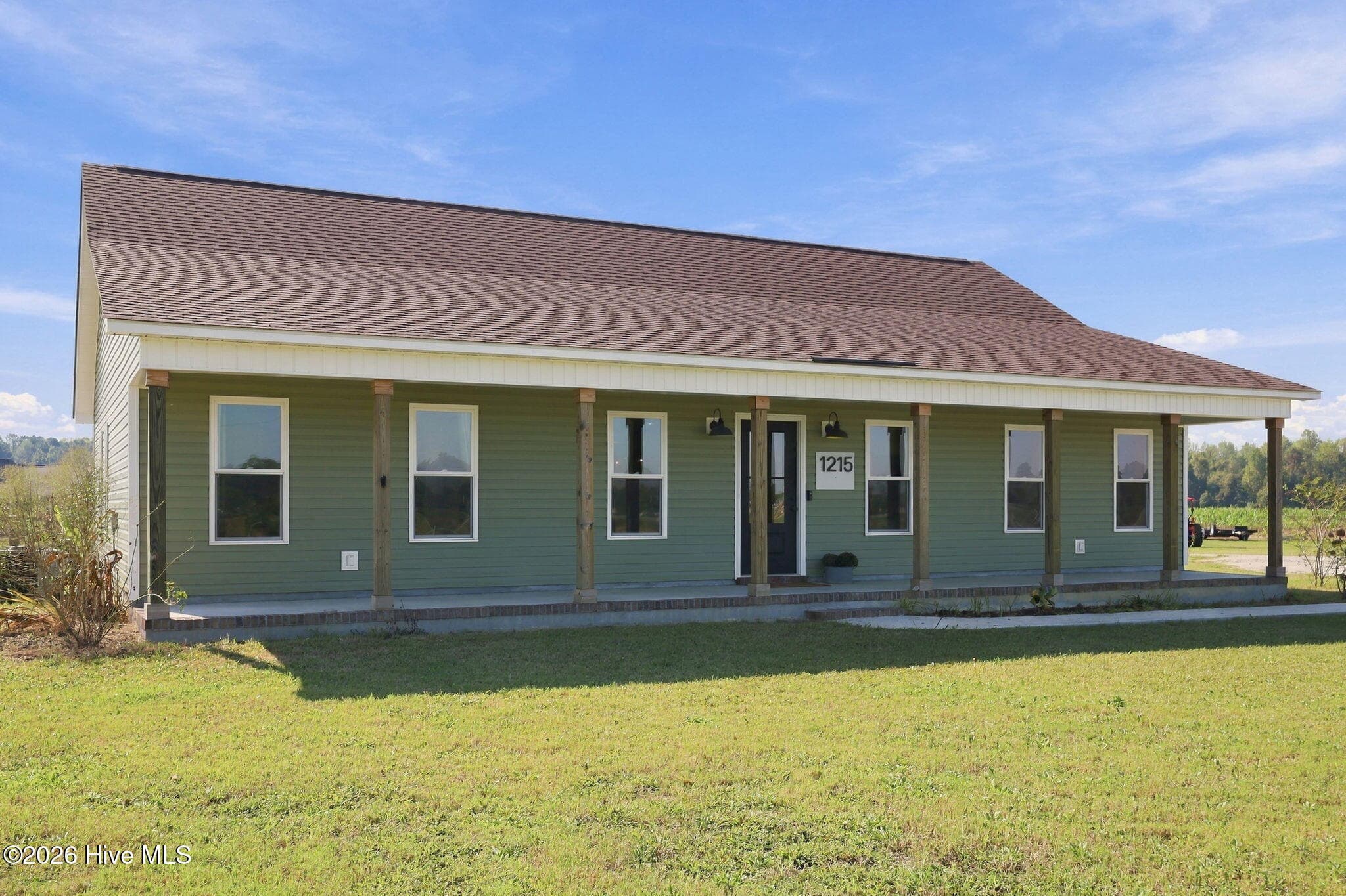 Single Family Residence at 1215 Albrittons Road, Kinston, NC 28504, photo 3 of 54