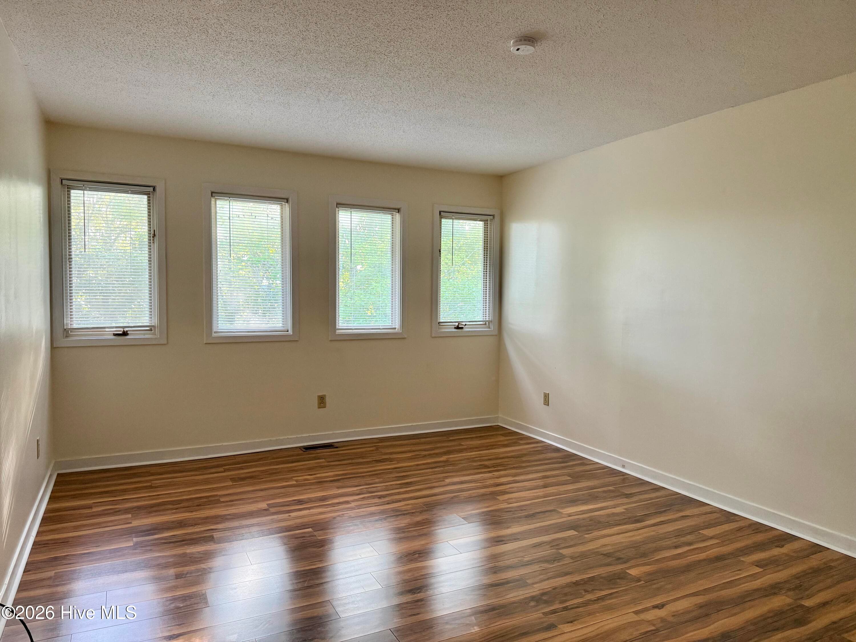 1410 Harbourside Drive, New Bern, NC 28560
