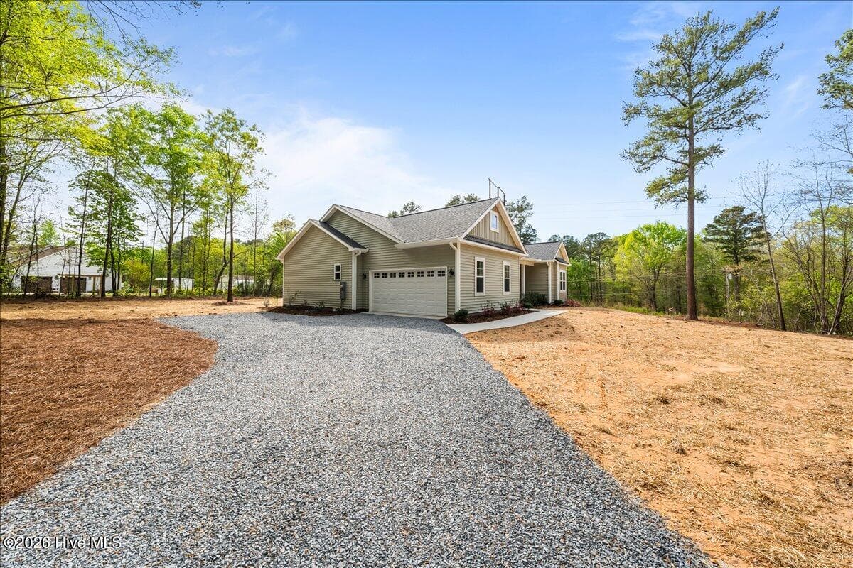 Single Family Residence at 110 Trailcrest Drive, Rockingham, NC 28379, photo 13 of 87
