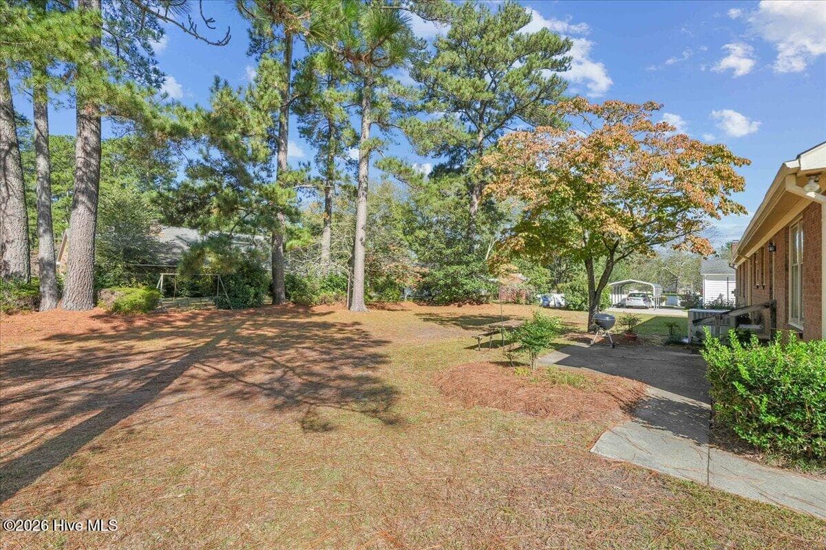 Single Family Residence at 3000 Camelot Drive, Kinston, NC 28504, photo 6 of 51
