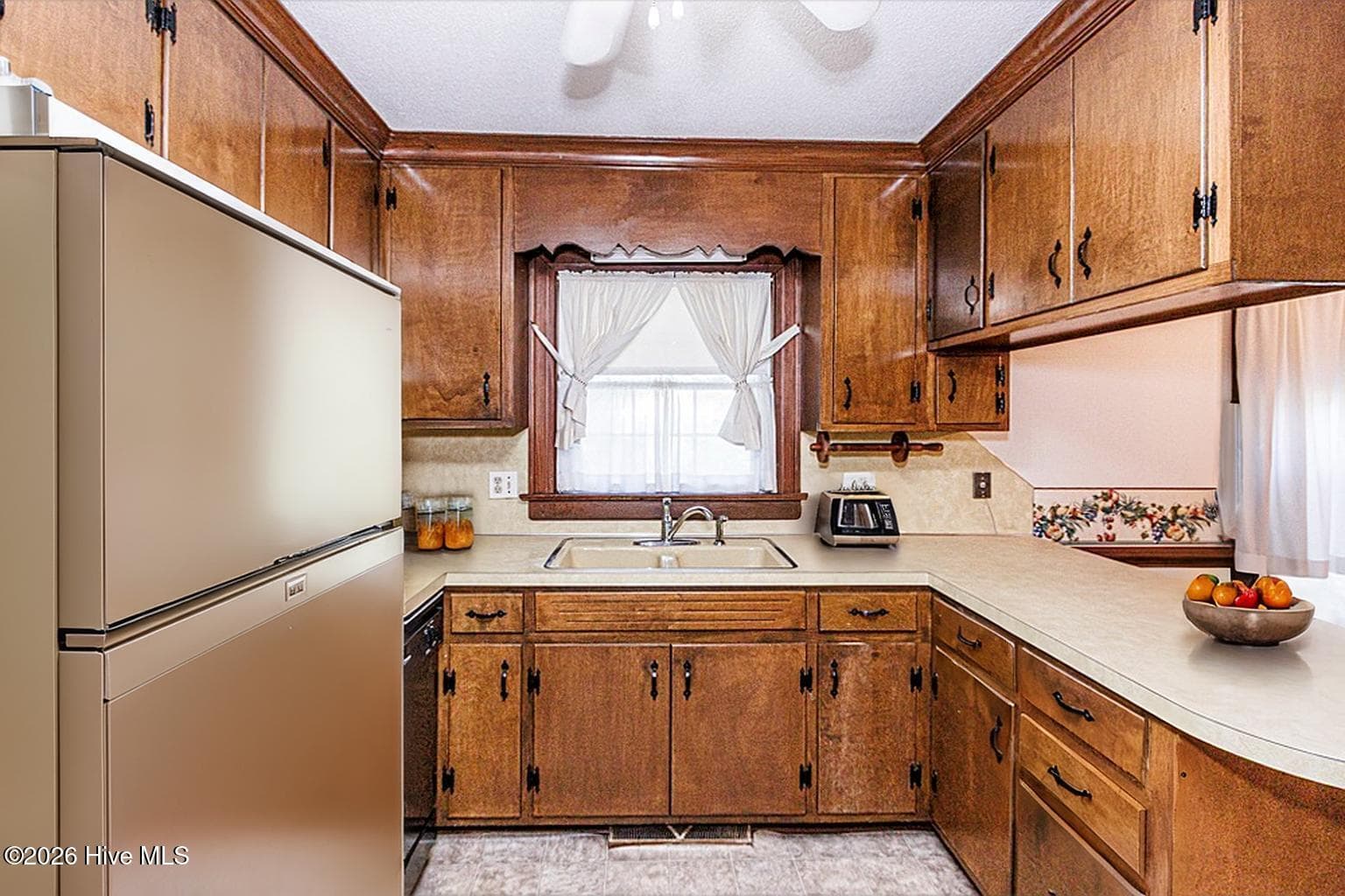 Single Family Residence at 218 Forest Hills Road NW, Wilson, NC 27896, photo 13 of 45