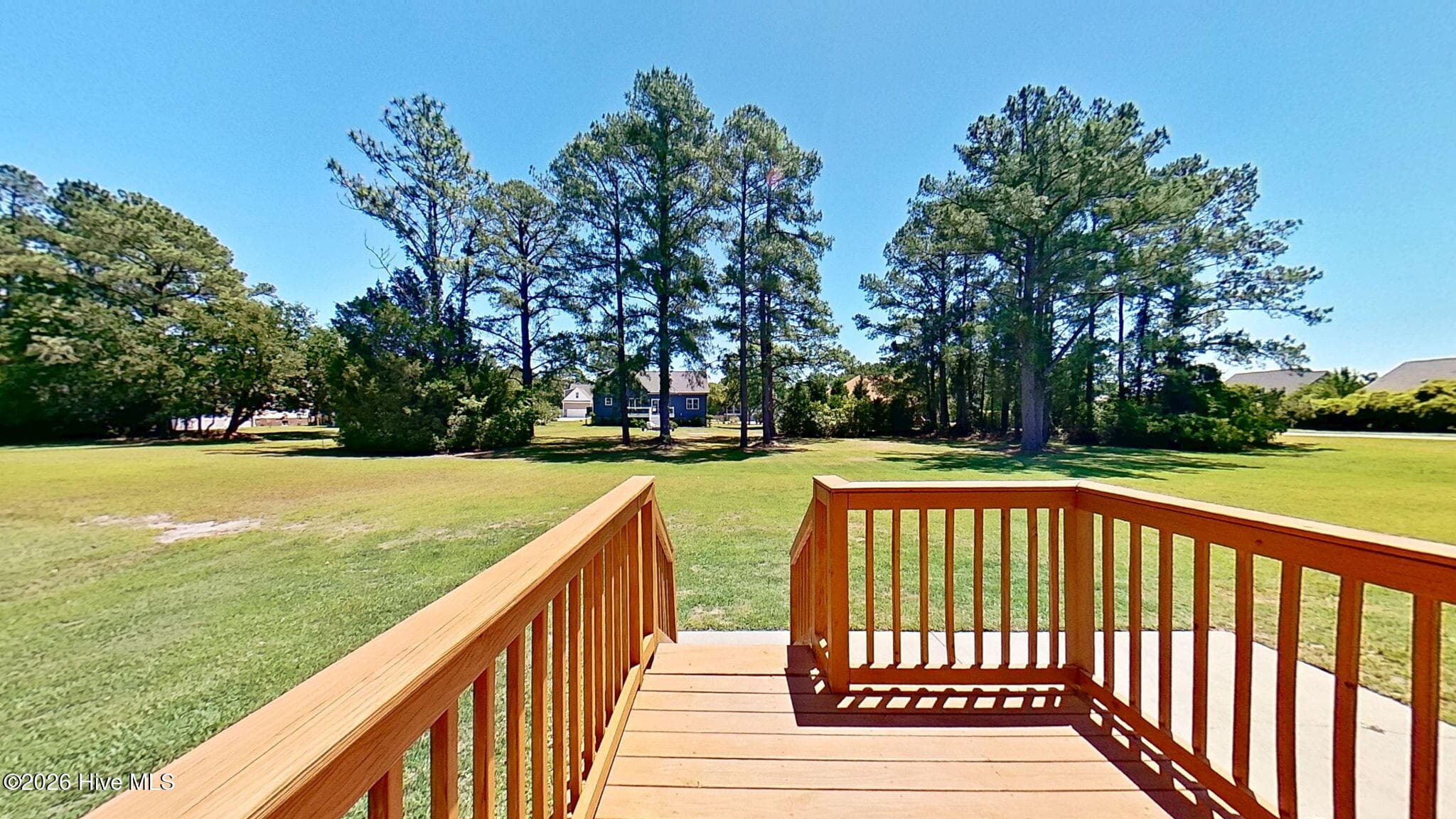 Single Family Residence at 1129 Coral Reef Drive, New Bern, NC 28560, photo 49 of 68
