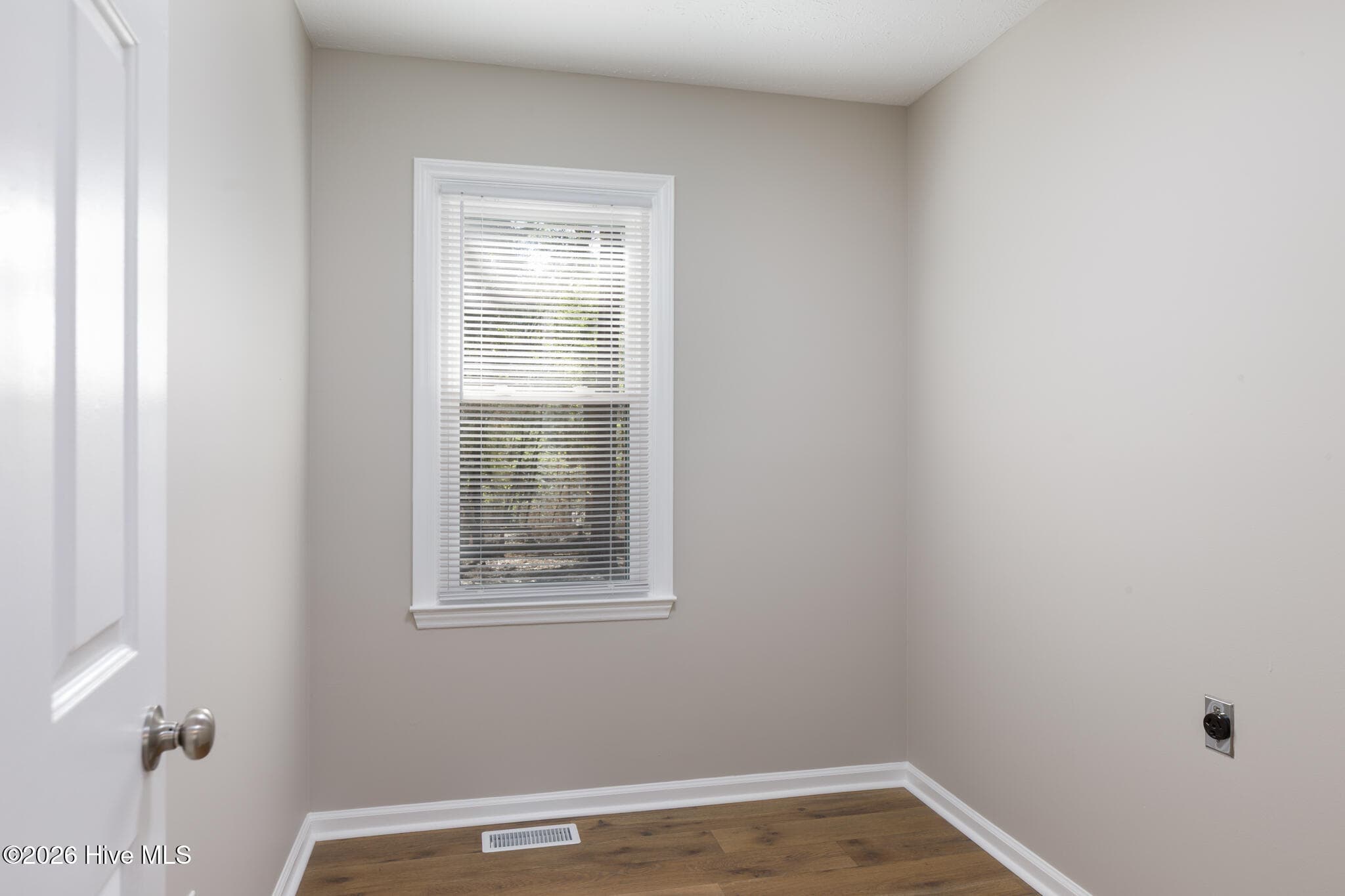 Single Family Residence at 312 Edinboro Drive, Southern Pines, NC 28387, photo 13 of 30
