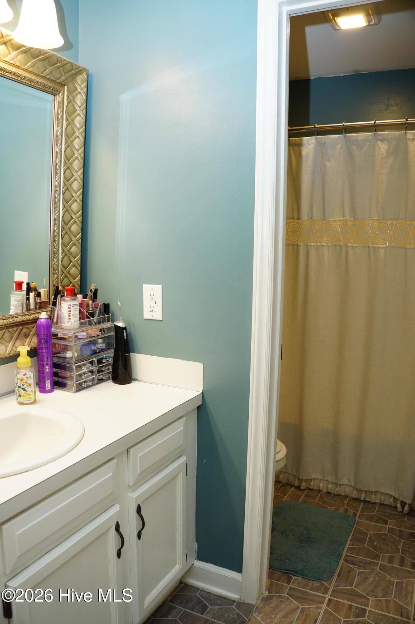 Single Family Residence at 124 Country Place, Washington, NC 27889, photo 22 of 29