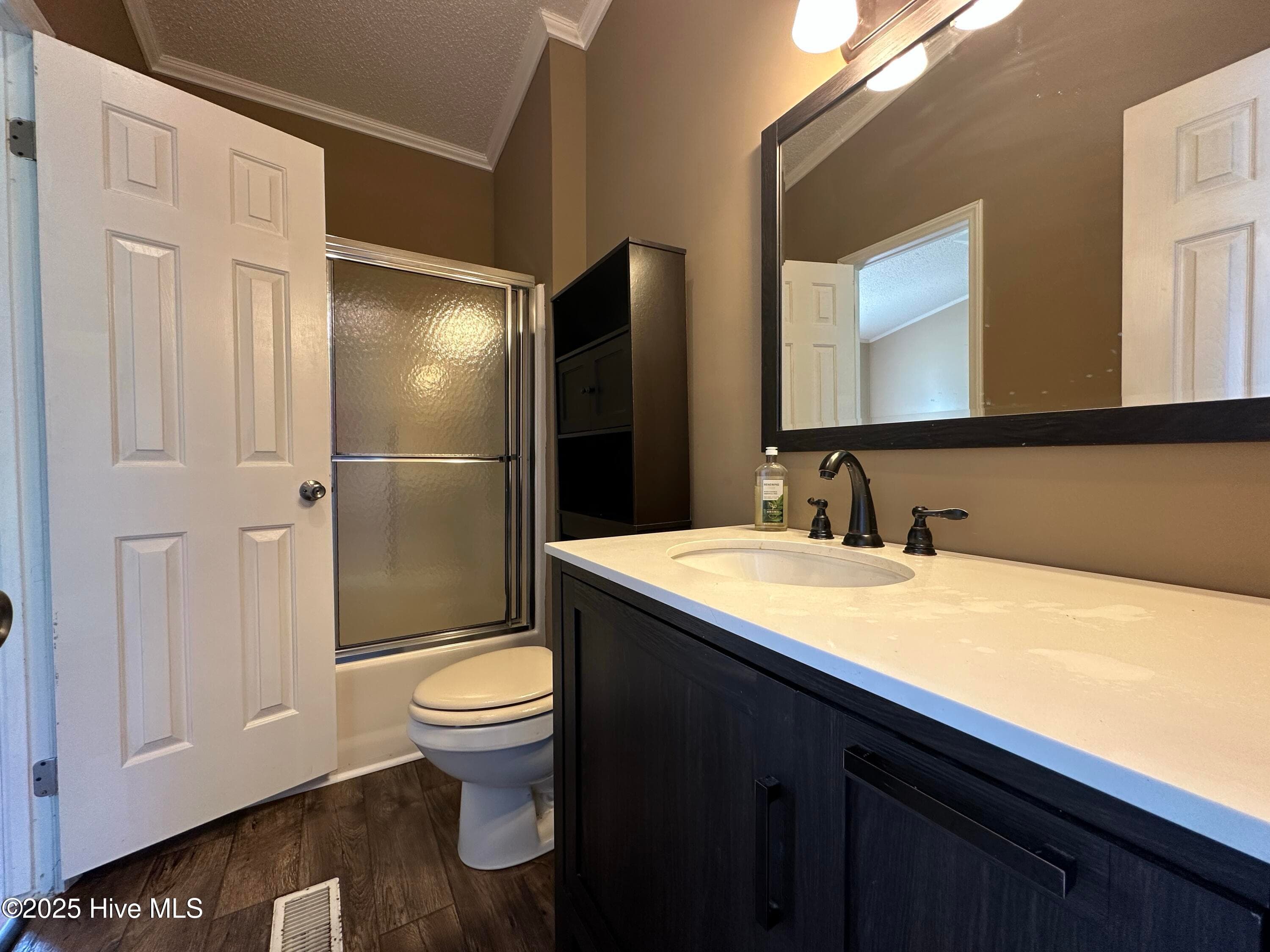 Manufactured Home at 265 Colonial Landing Road SE, Bolivia, NC 28422, photo 27 of 43
