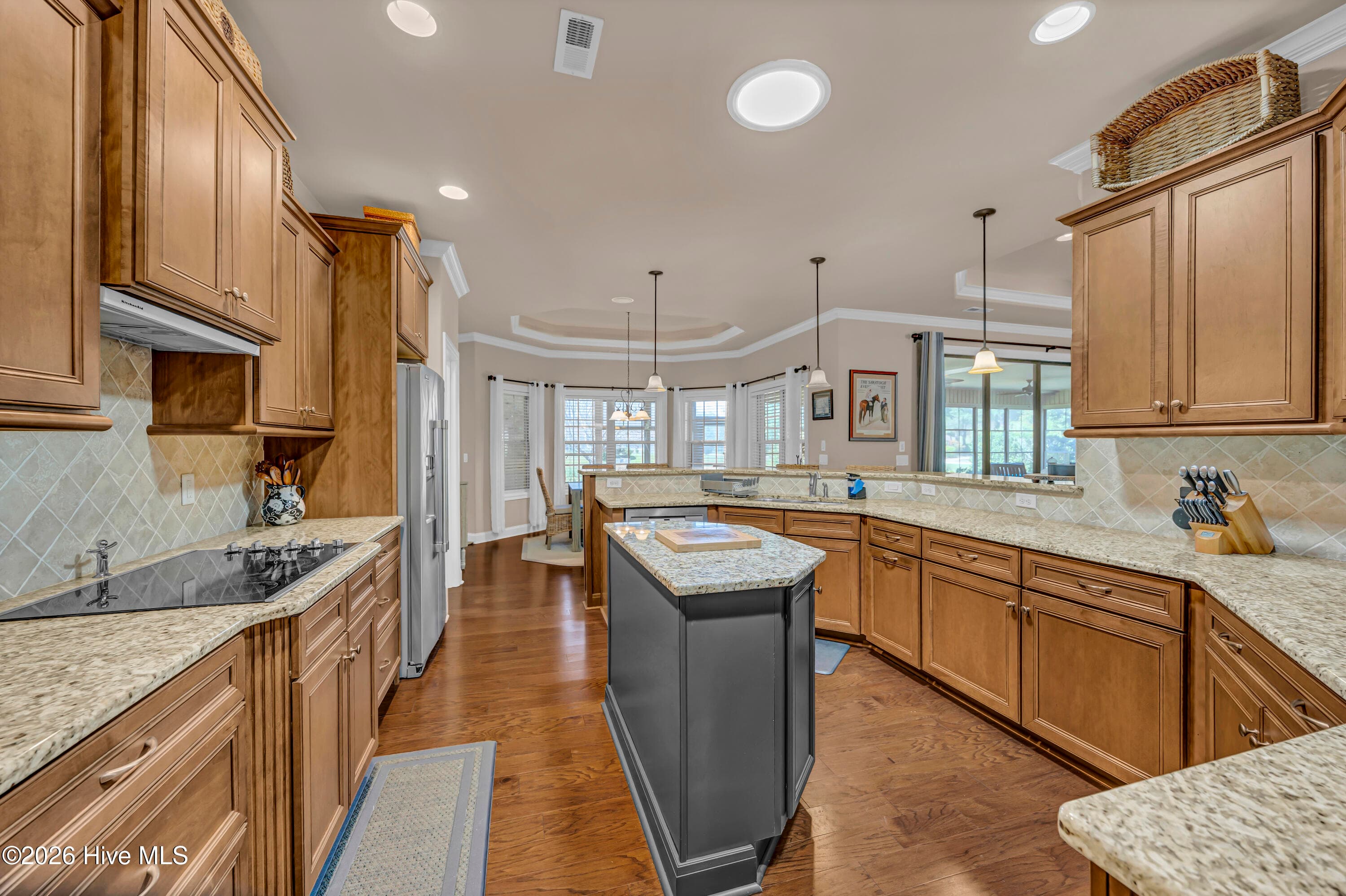 Single Family Residence at 5906 White Heron Road, Wilmington, NC 28412, photo 4 of 40