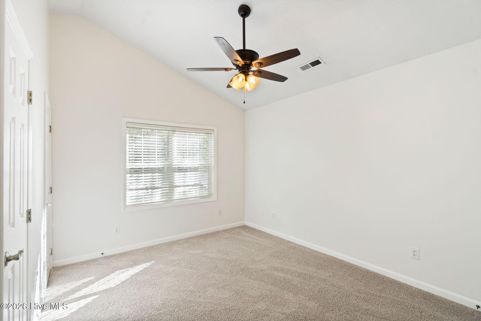 Single Family Residence at 811 Grathwol Drive, Wilmington, NC 28405, photo 27 of 41