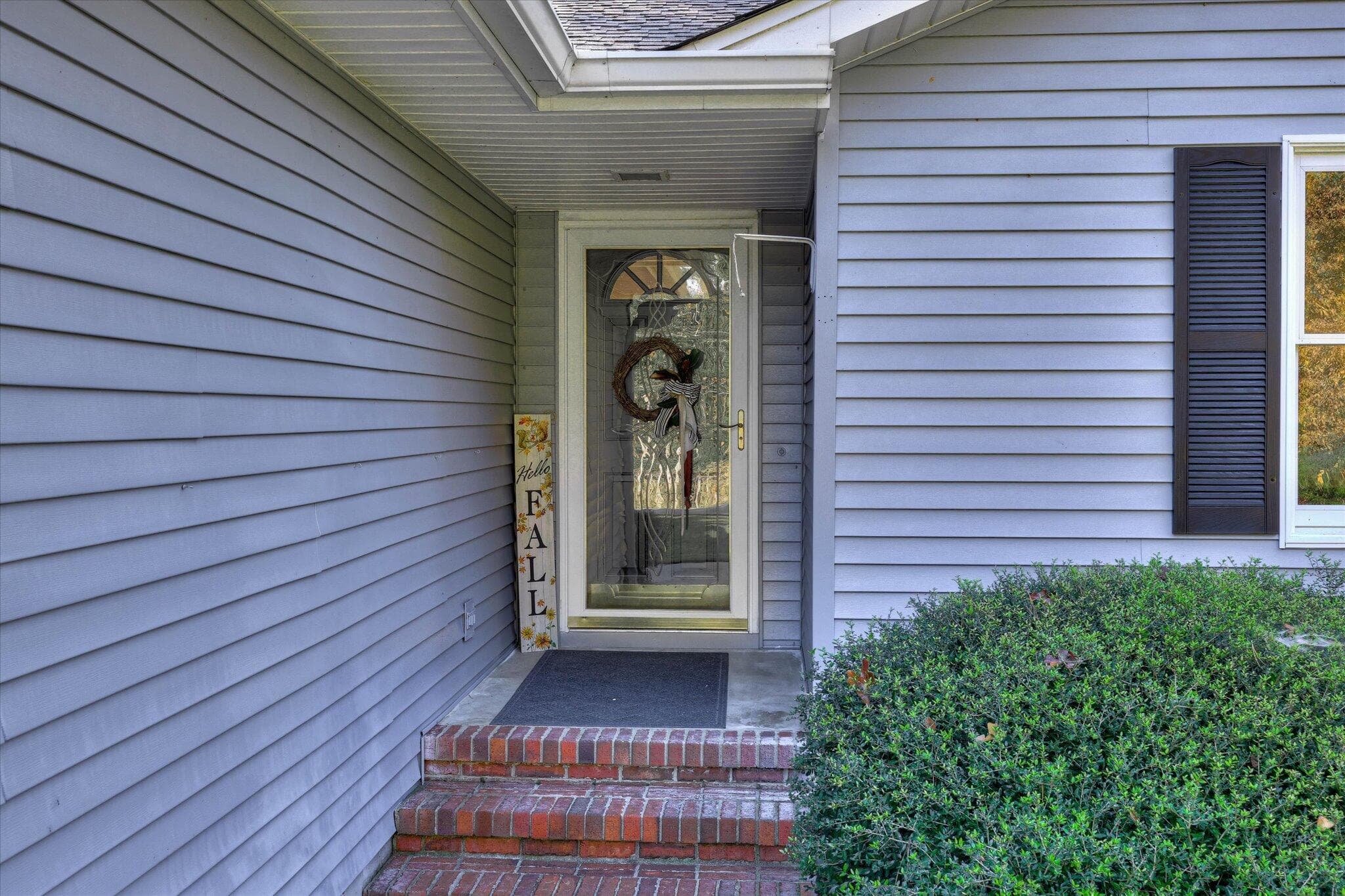 Single Family Residence at 301 Misty Cove, McCormick, SC 29835, photo 5 of 60