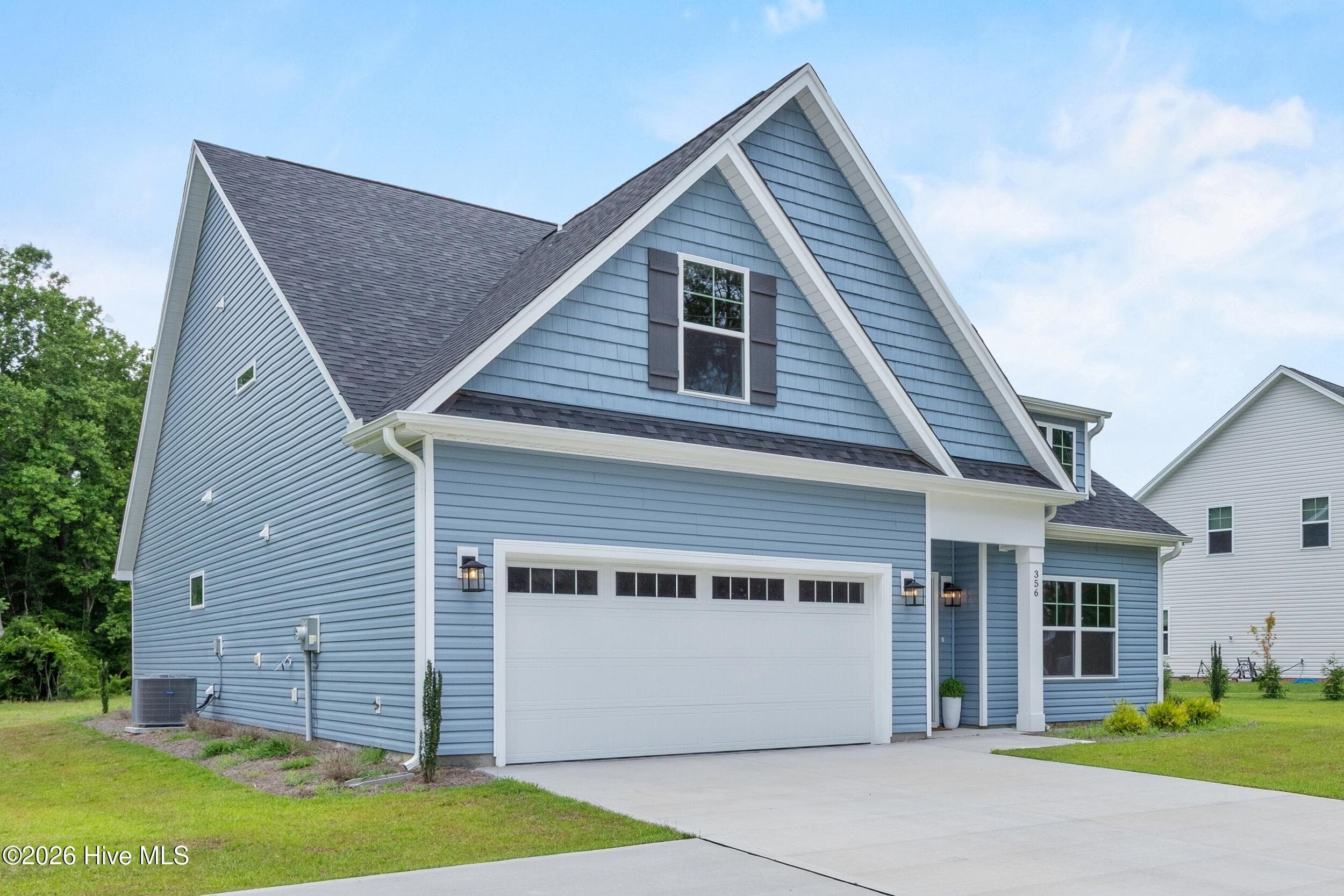 Single Family Residence at 356 Hardison Road, Holly Ridge, NC 28445, photo 4 of 63