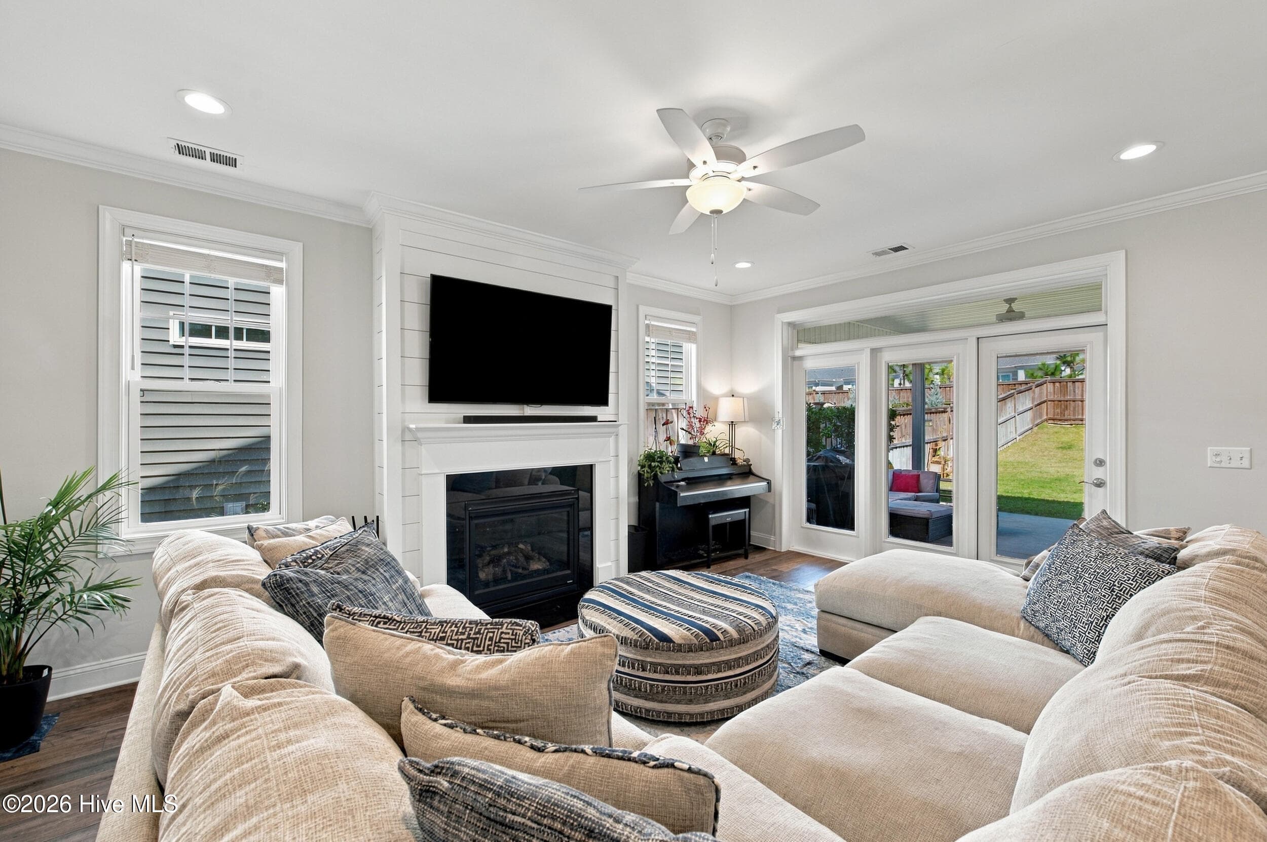 Single Family Residence at 3751 Spicetree Drive, Wilmington, NC 28412, photo 10 of 40