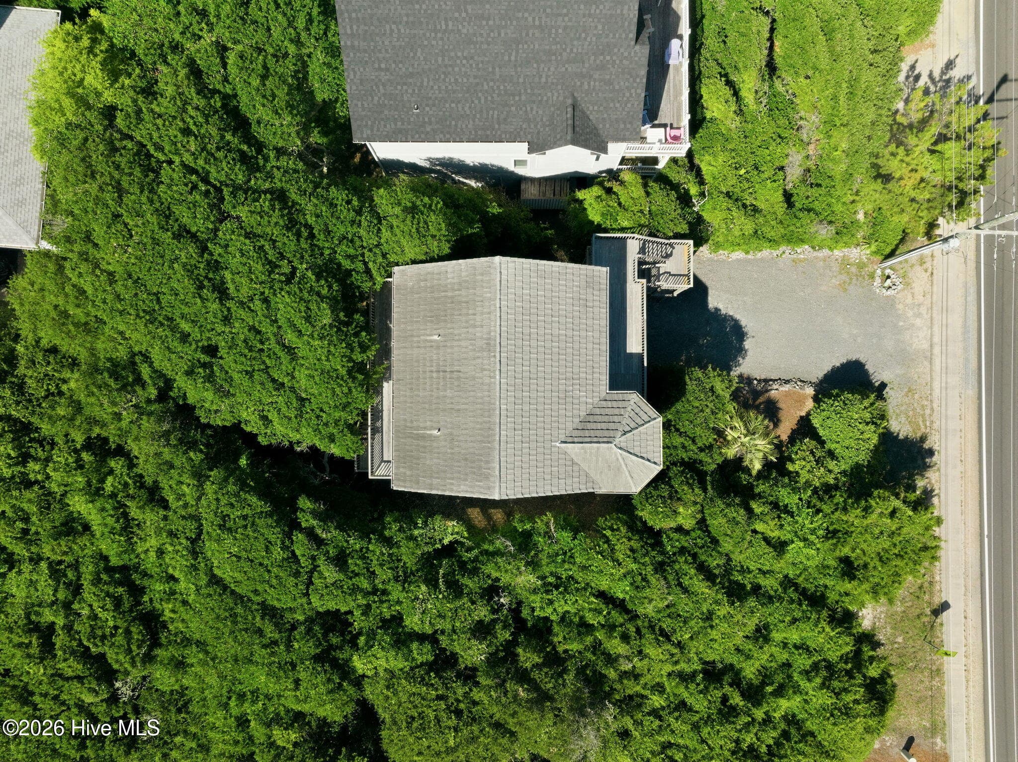 Single Family Residence at 1821 S Shore Drive, Surf City, NC 28445, photo 5 of 6