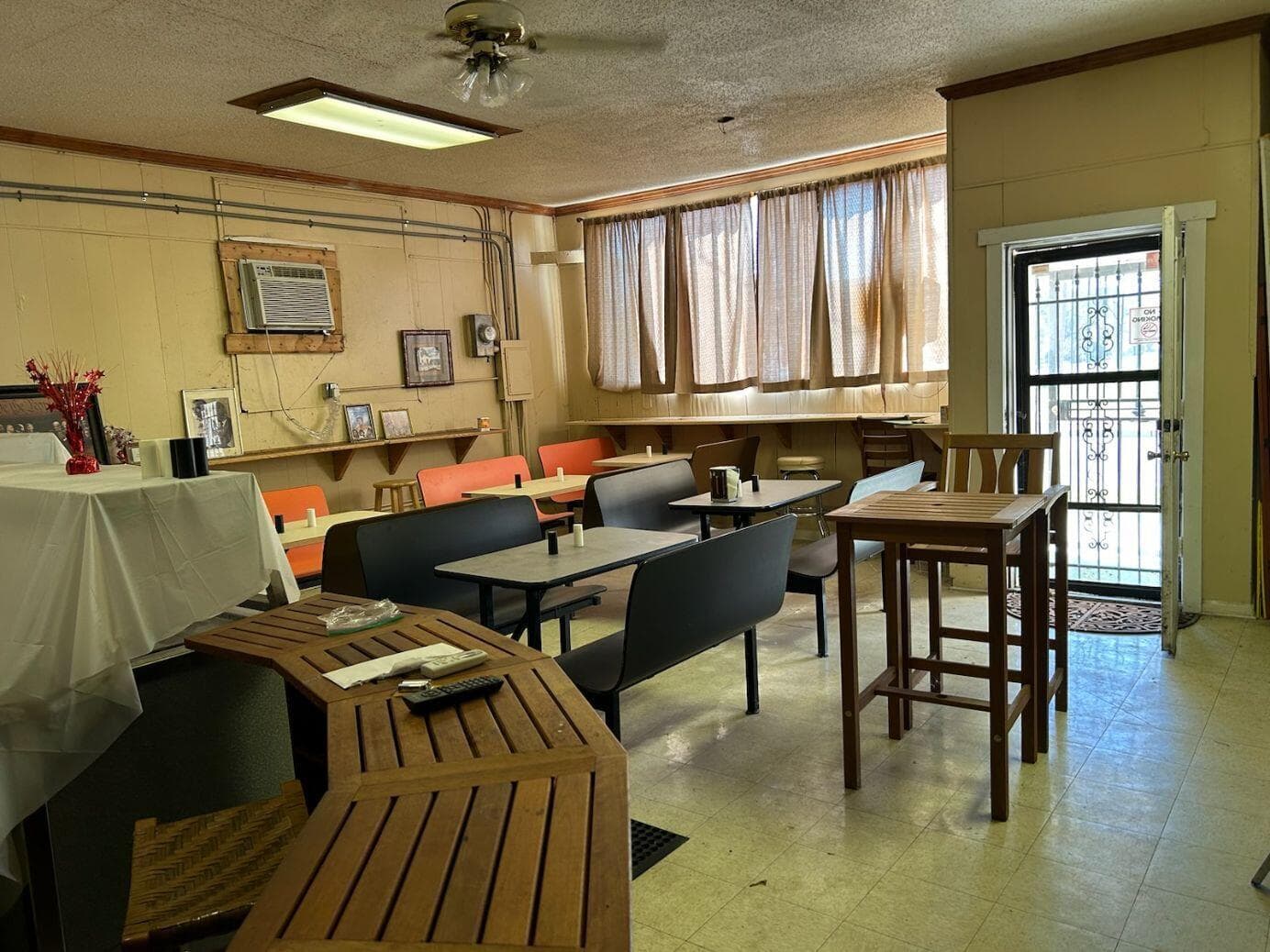 resturant - 818 James Brown Boulevard 2, Augusta, GA 30901