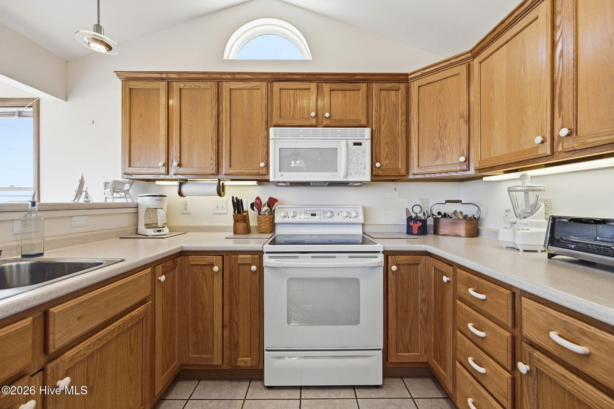 Single Family Residence at 1821 S Shore Drive, Surf City, NC 28445, photo 2 of 6