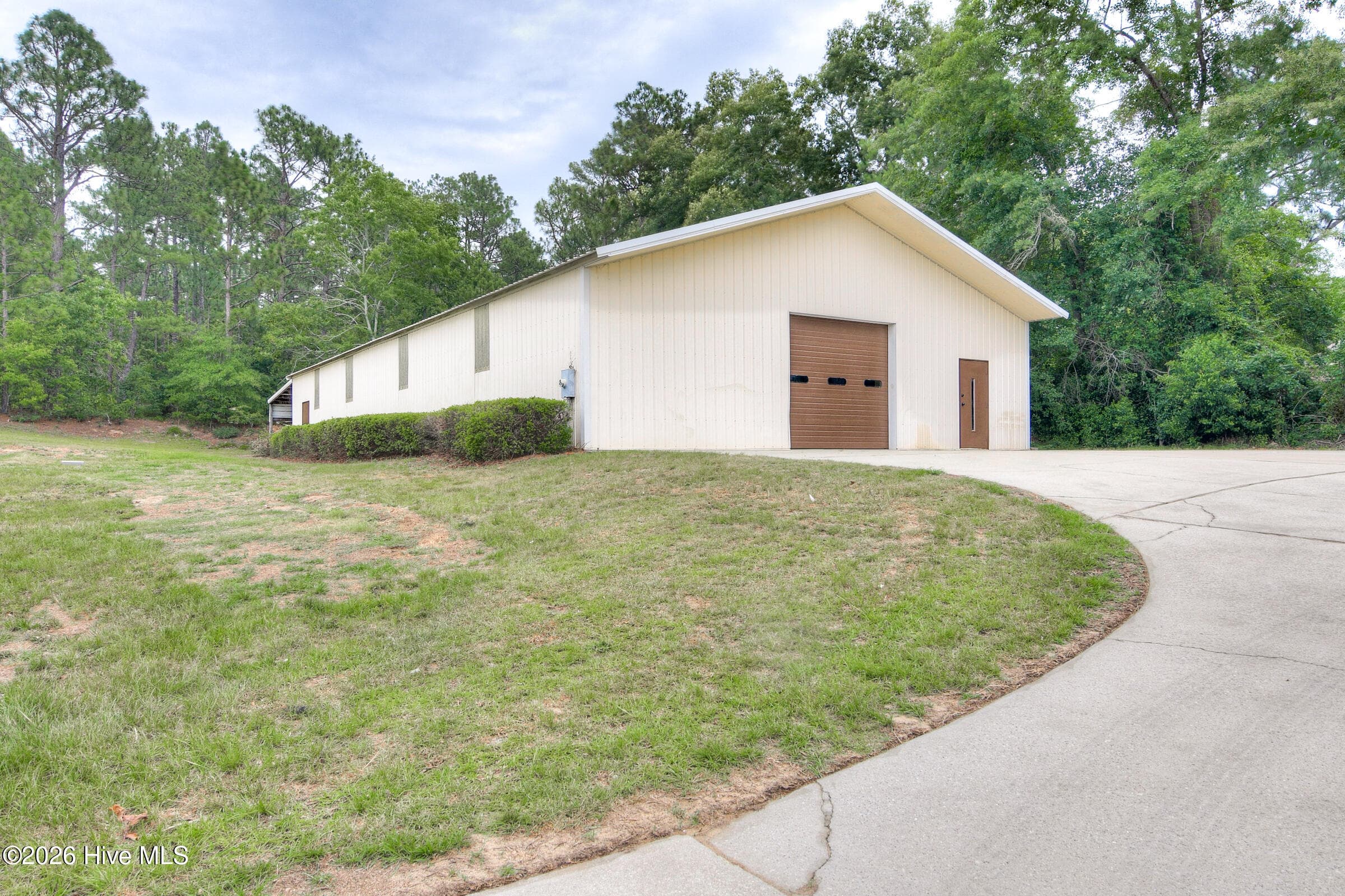 Single Family Residence at 12 Mountain Laurel Drive, Aiken, SC 29801, photo 2 of 74