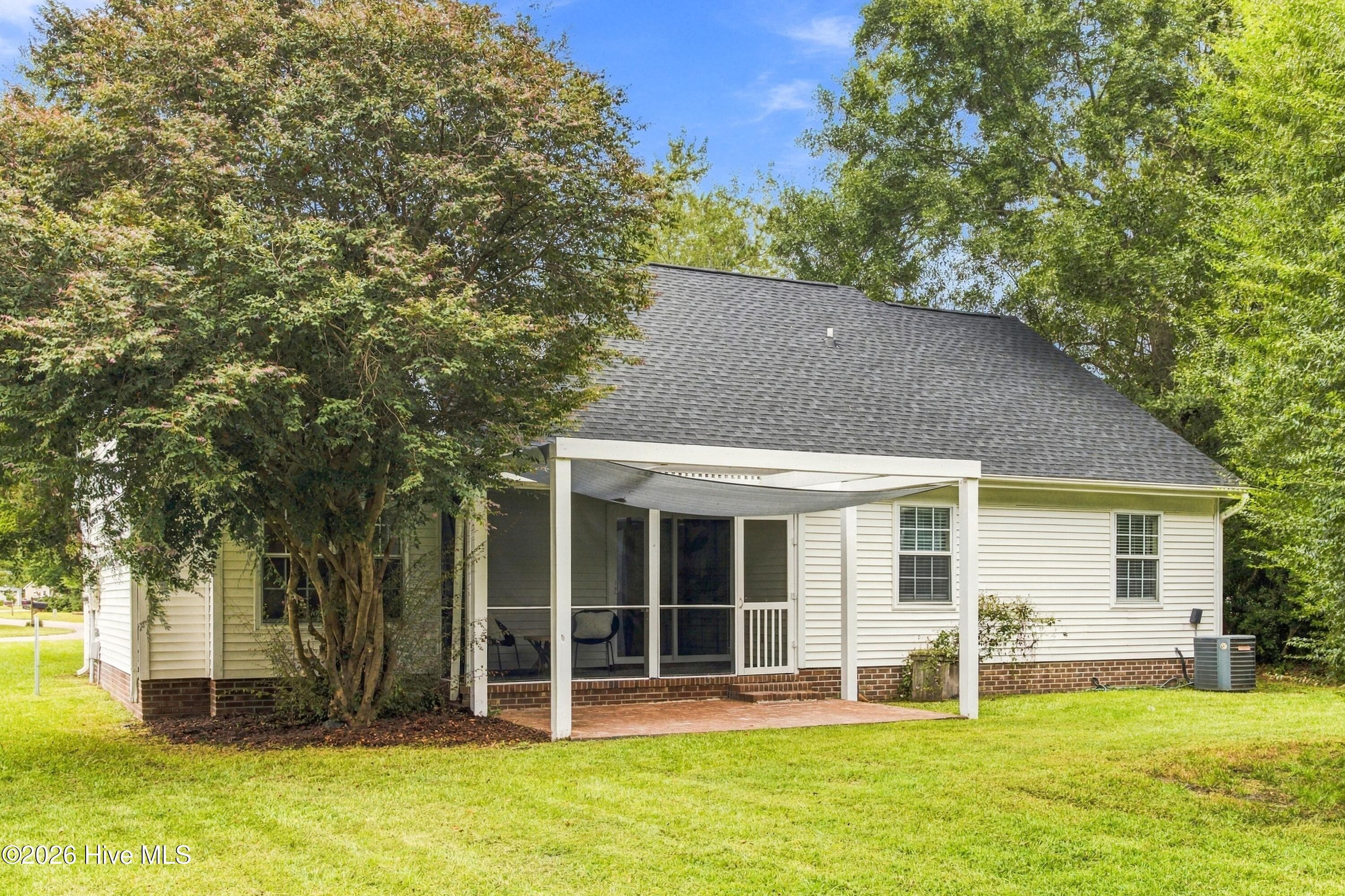 Single Family Residence at 2704 Manor Court, Wilmington, NC 28405, photo 30 of 51