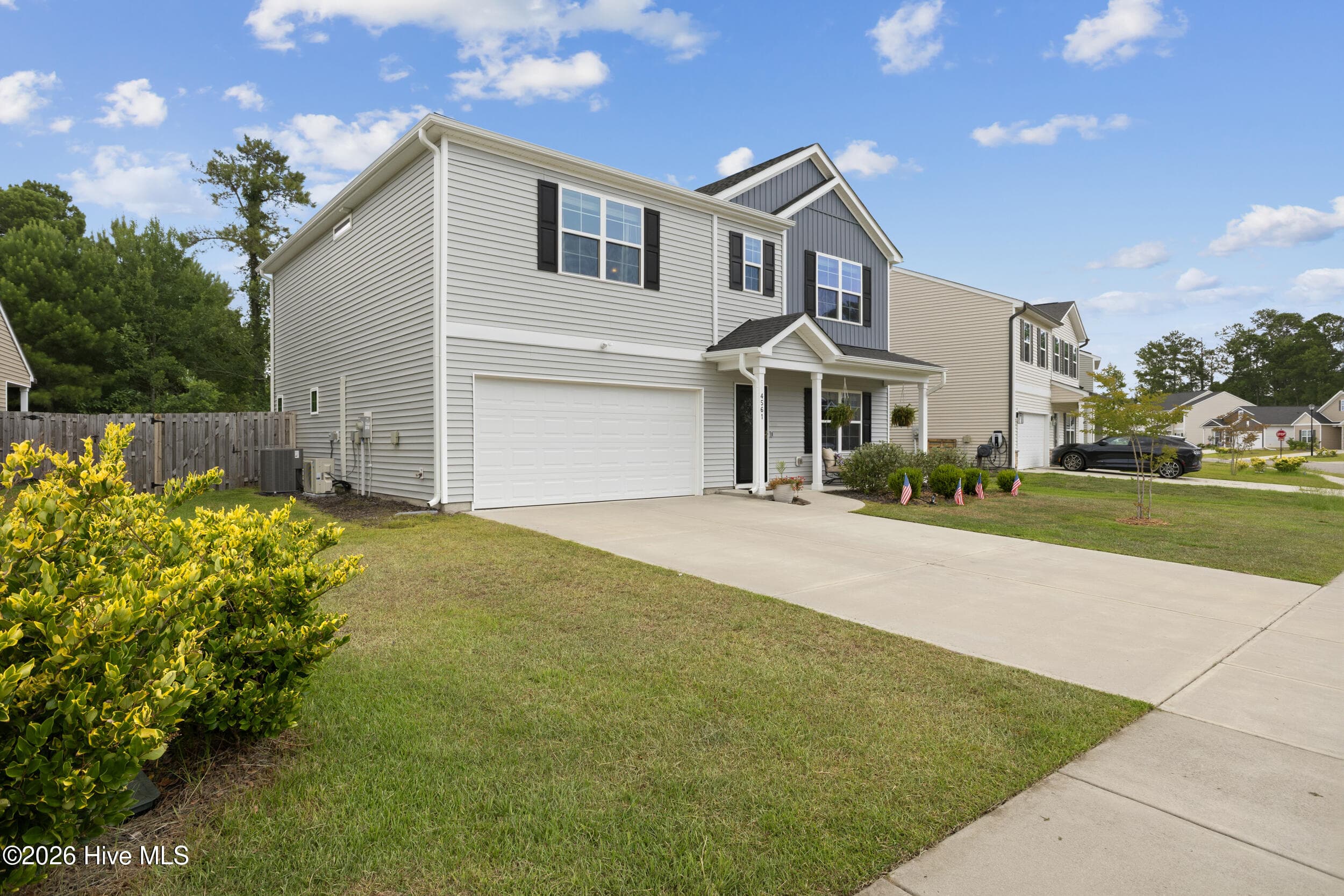 Single Family Residence at 4561 Parsons Mill Drive, Castle Hayne, NC 28429, photo 3 of 54