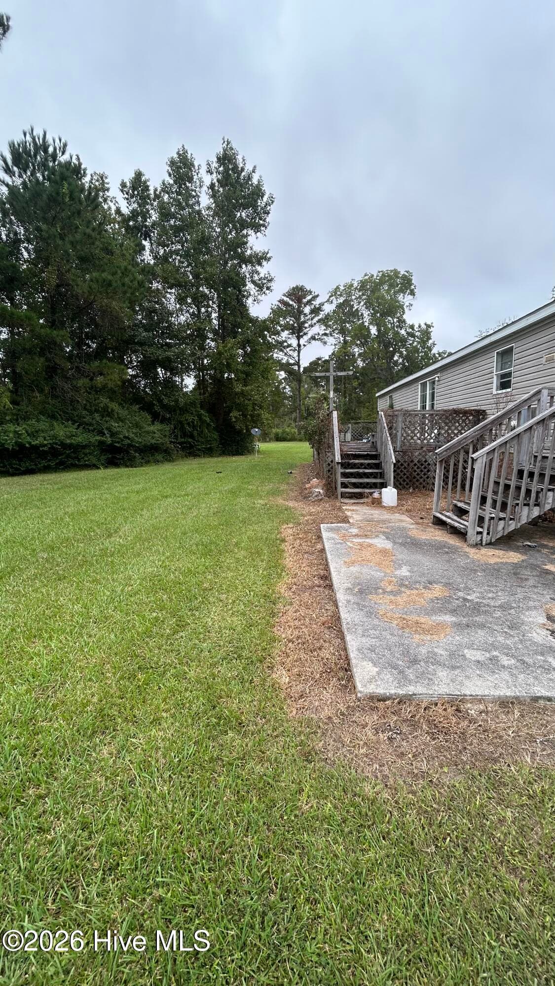 Manufactured Home at 1395 George Ii Highway SE, Bolivia, NC 28422, photo 2 of 9