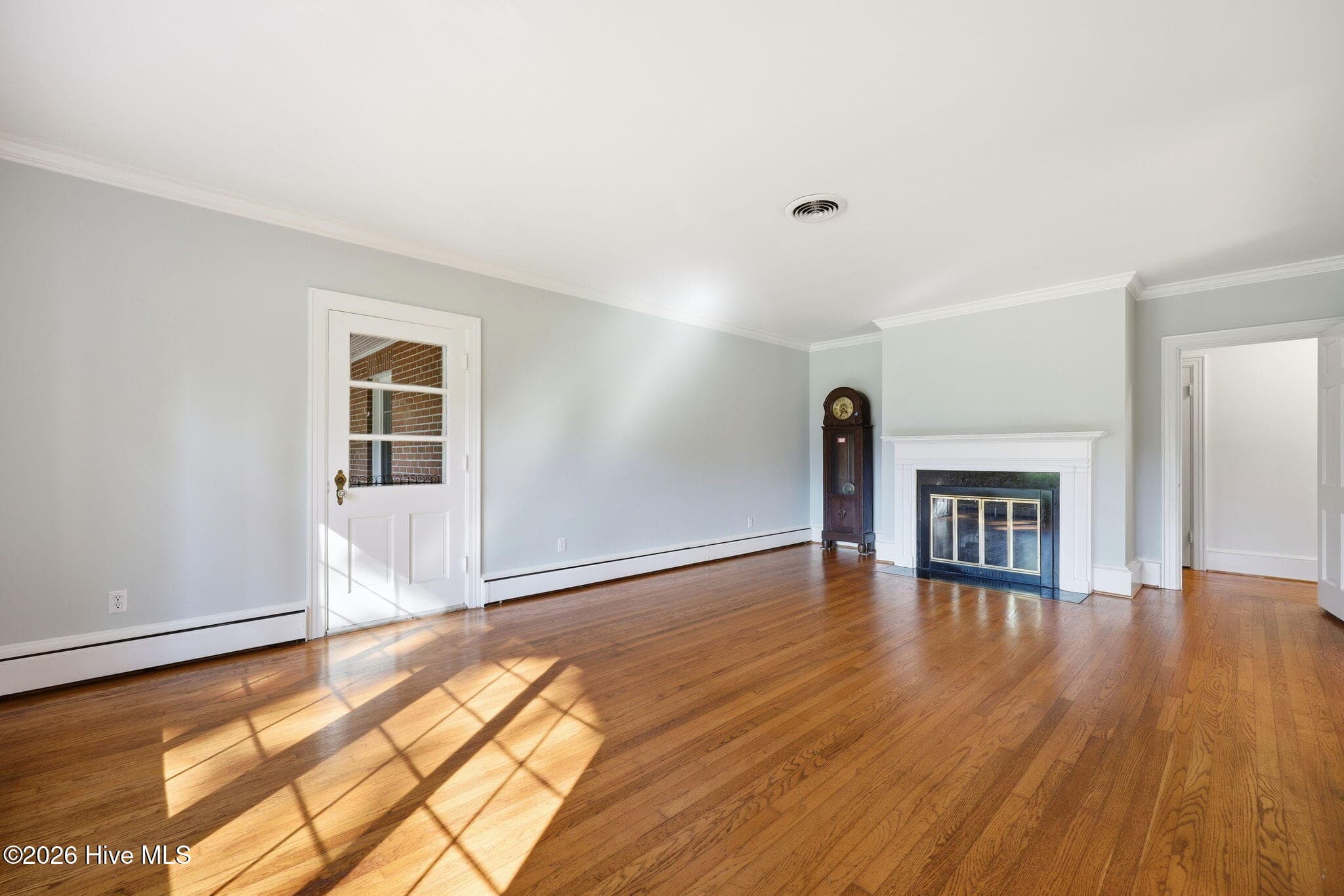 Single Family Residence at 1108 Summit Avenue, Washington, NC 27889, photo 6 of 49