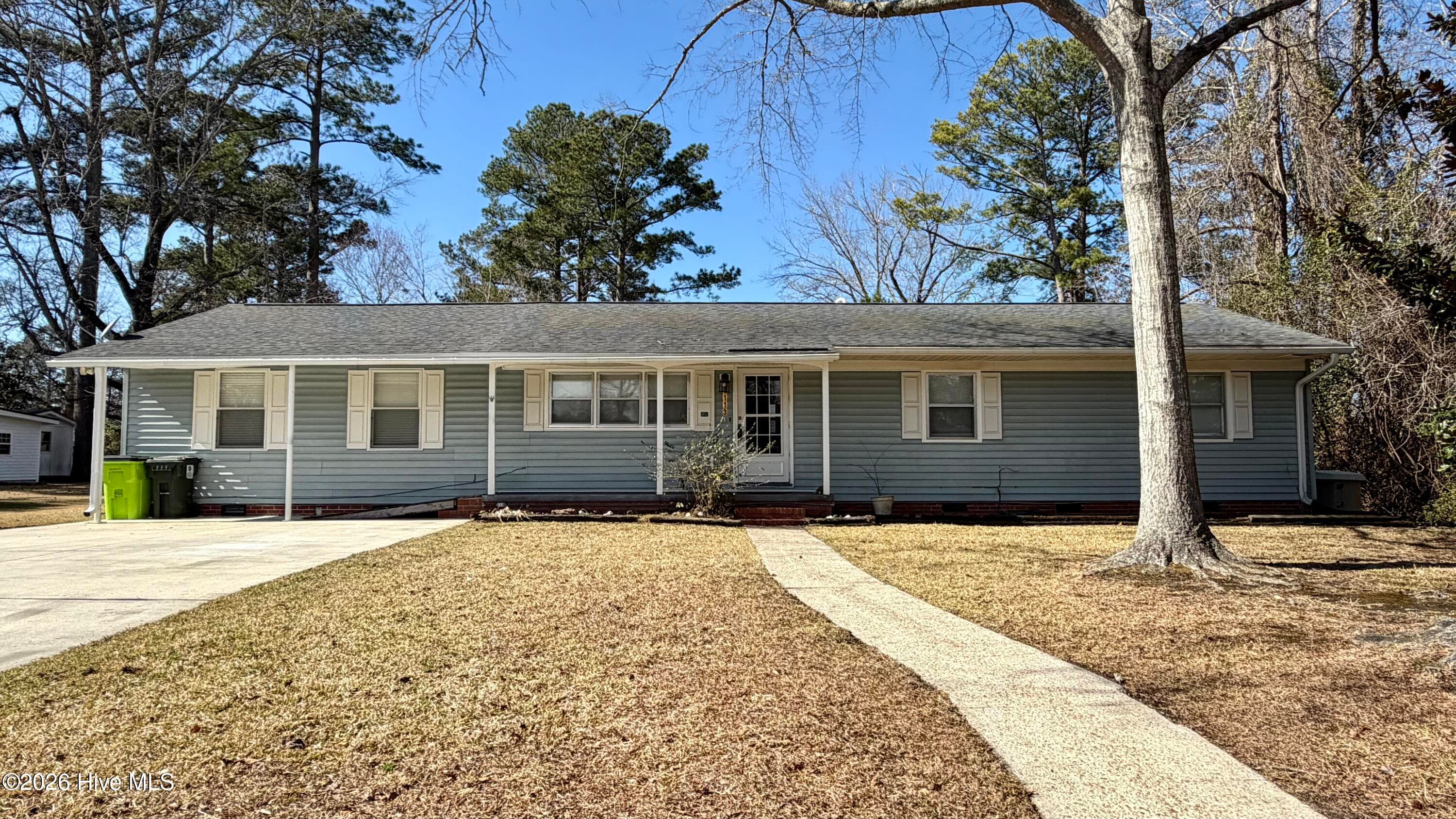 Single Family Residence at 1113 Cherry Tree Drive, New Bern, NC 28562, photo 6 of 80