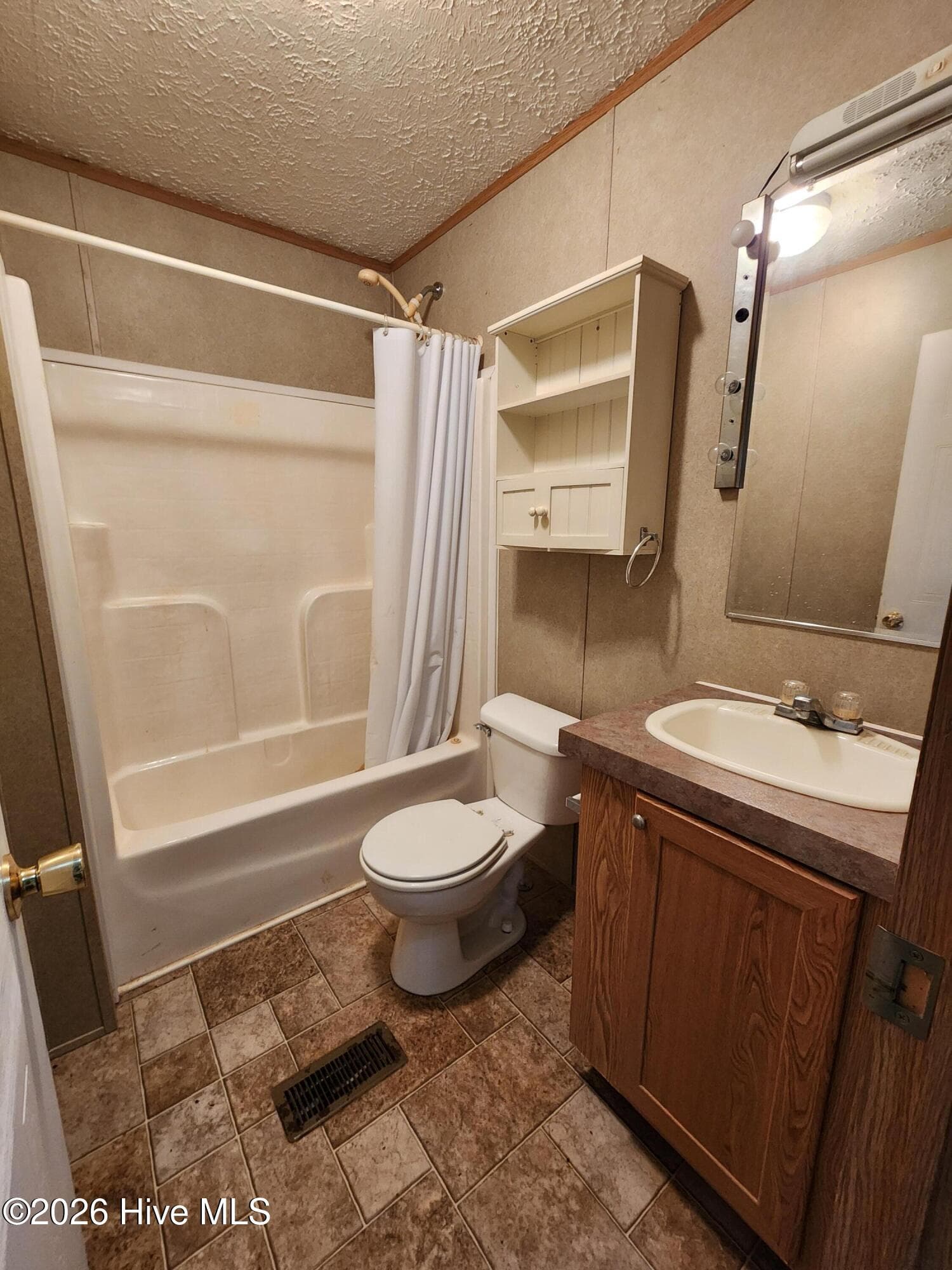 Single Family Residence at 140 Maple Drive, Washington, GA 30673, photo 5 of 11