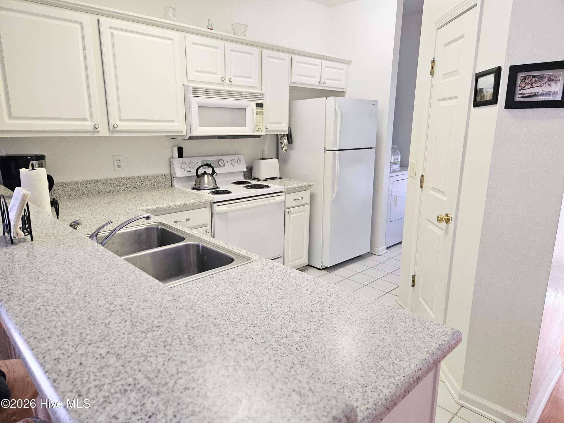 Condominium at 880 Great Egret Circle SW 10f, Sunset Beach, NC 28468, photo 18 of 58
