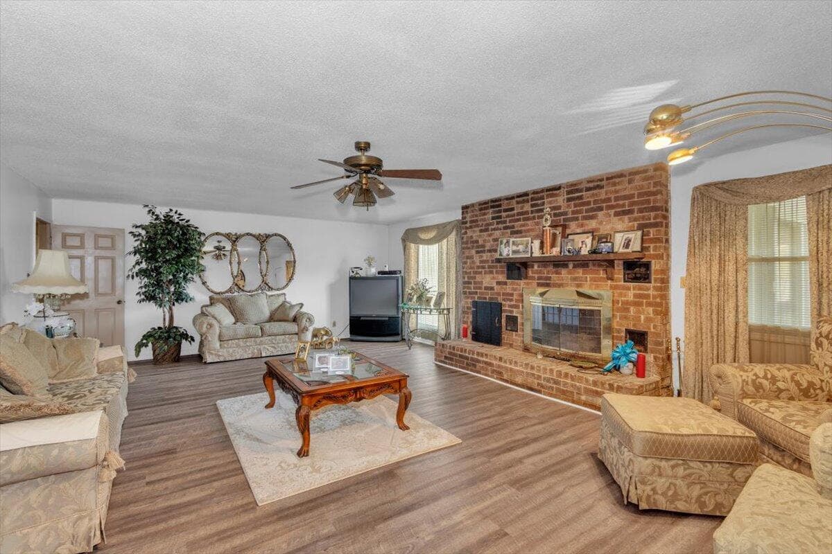 living room - 7025 Rance Perry Road, Appling, GA 30802