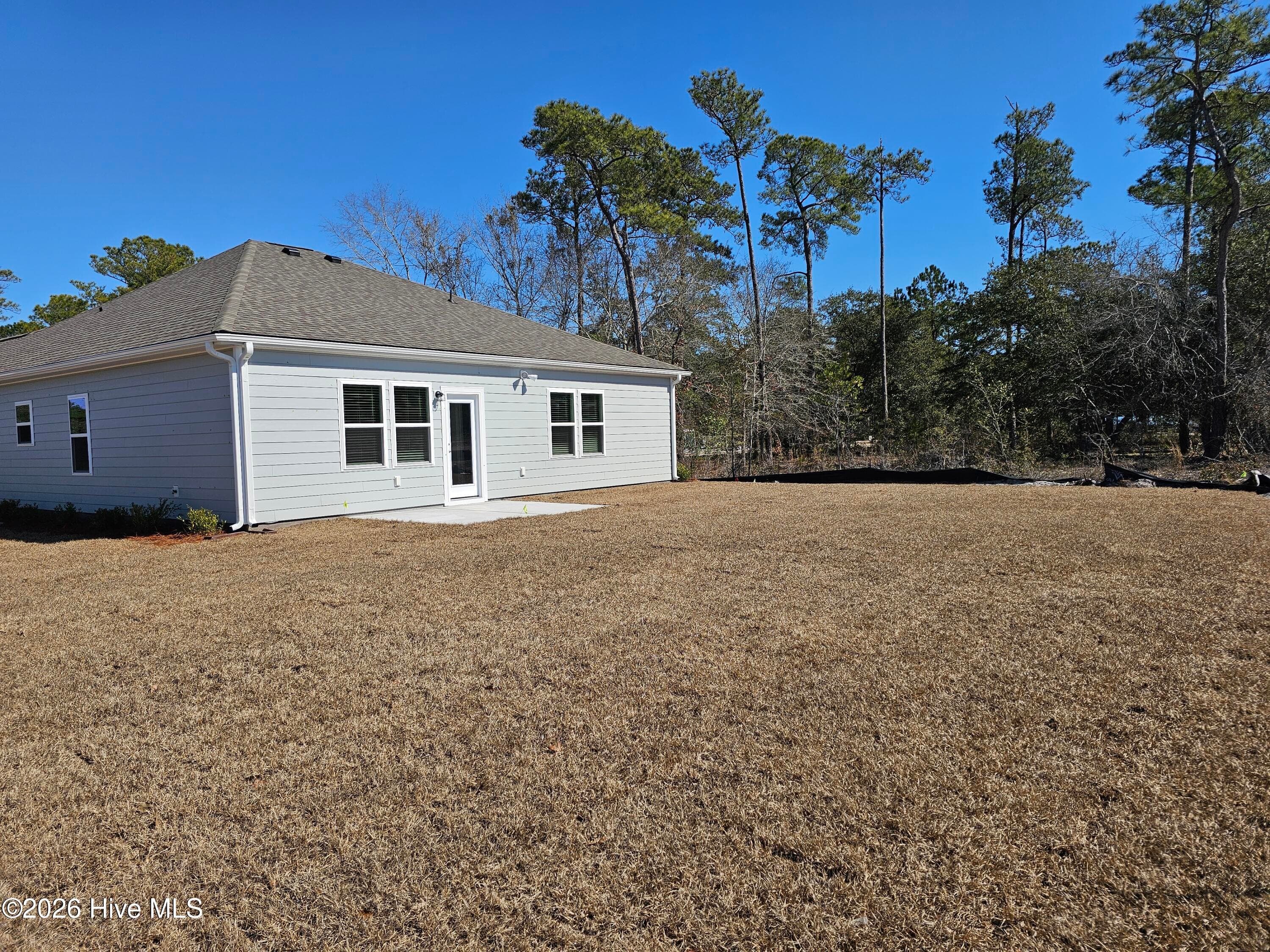 Single Family Residence at 531 Glitter Bay Loop, Shallotte, NC 28470, photo 5 of 5