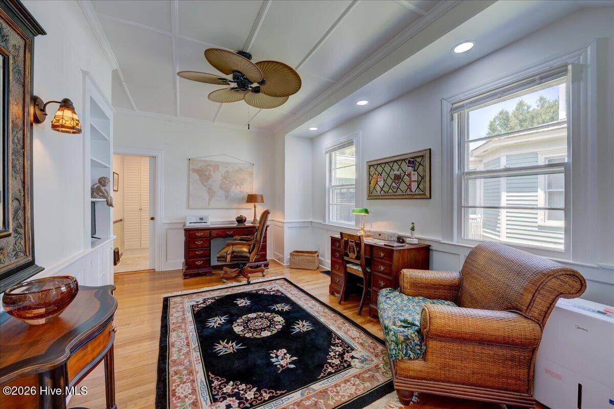 first floor den/bedroom - 405 Hancock Street, New Bern, NC 28560
