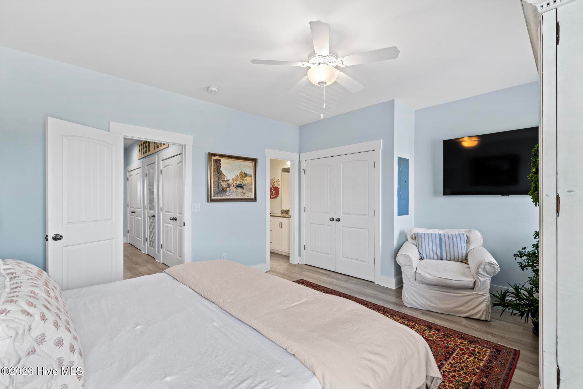Townhouse at 813 N New River Drive B, Surf City, NC 28445, photo 4 of 7
