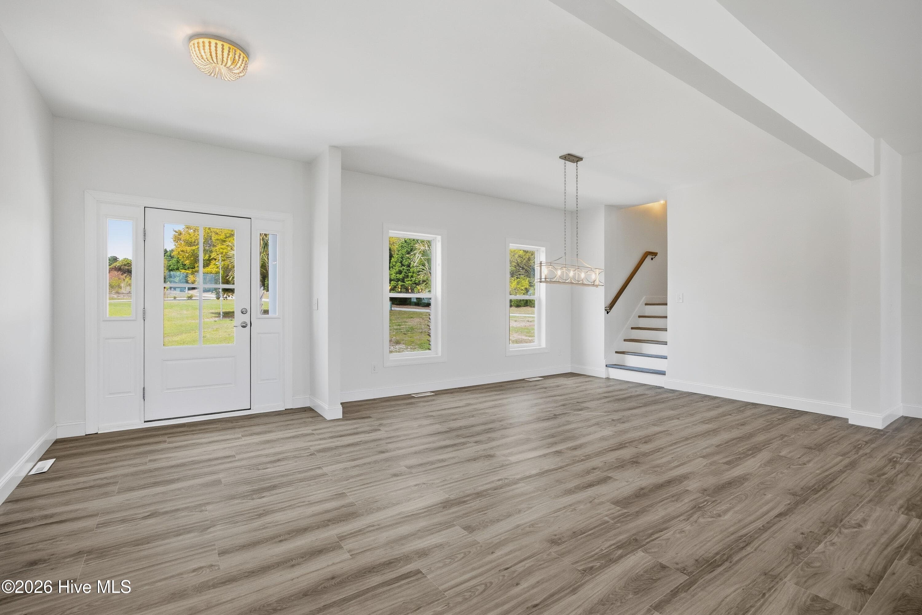 Single Family Residence at 106 Elizabeth Way Court, Swansboro, NC 28584, photo 16 of 63