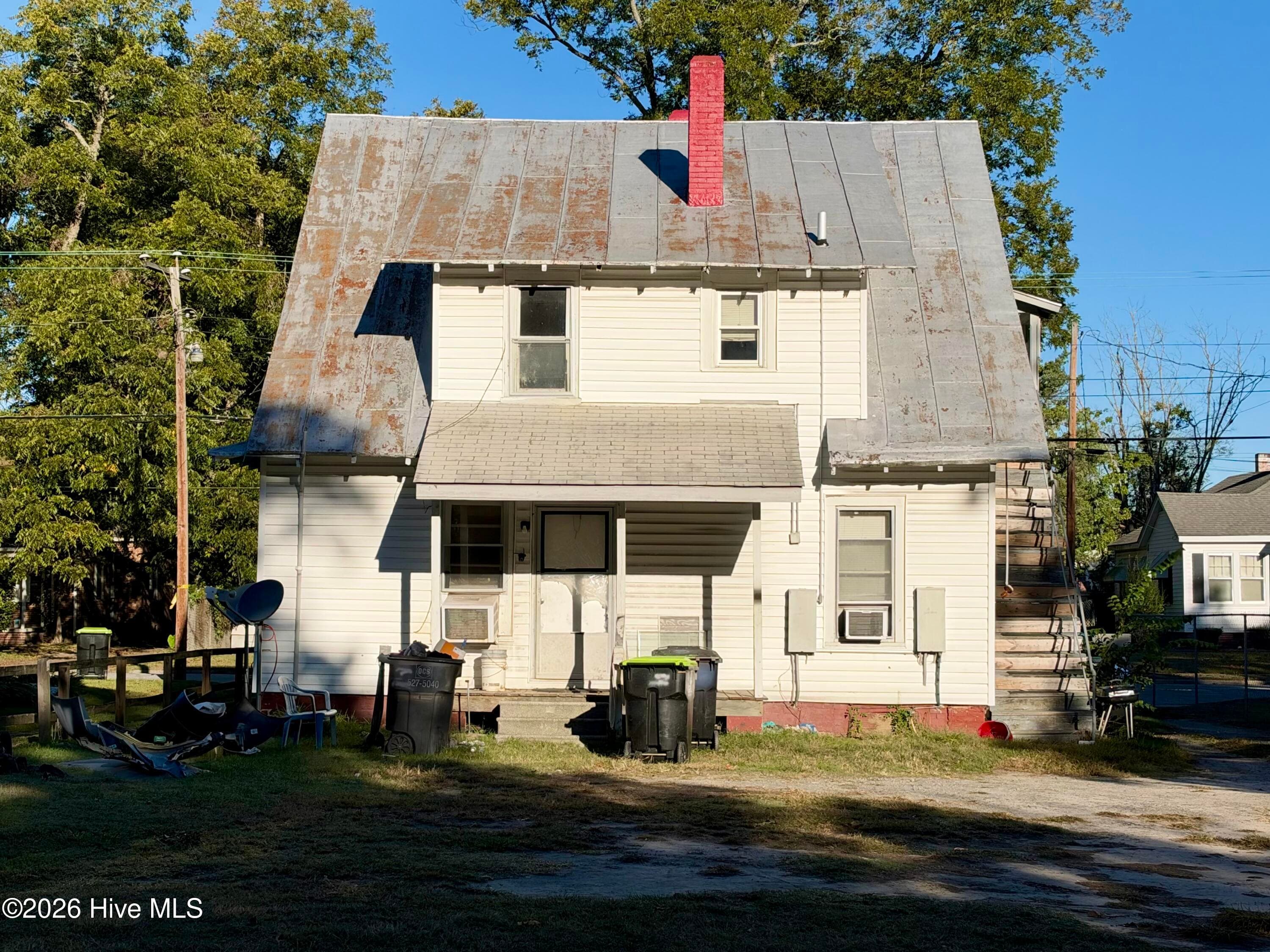 Duplex at 507 Warren Street, Williamston, NC 27892, photo 7 of 25