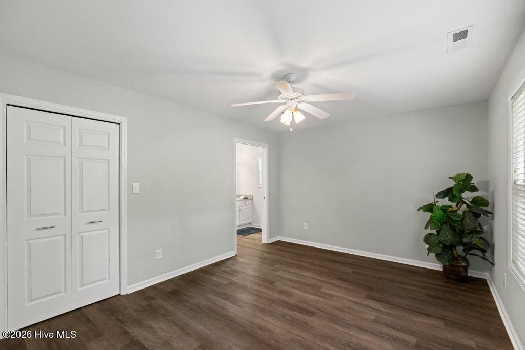 Condominium at 405 Jasmine N, Swansboro, NC 28584, photo 8 of 40