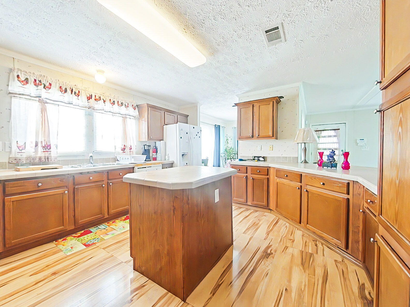 Manufactured Home at 3532 Matts Way, Blythe, GA 30805, photo 6 of 28