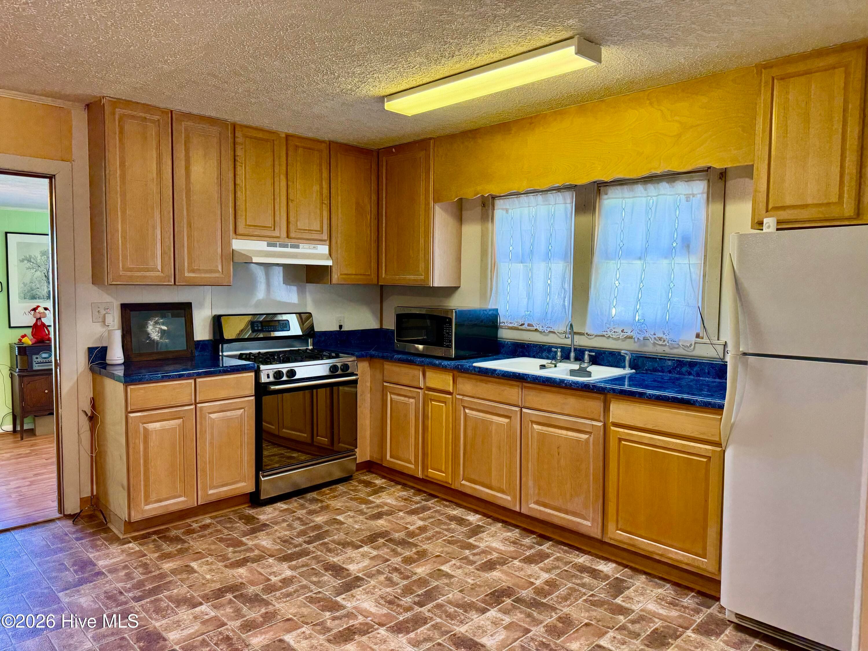 Single Family Residence at 262 Ledbetter Street, Cordova, NC 28330, photo 2 of 29
