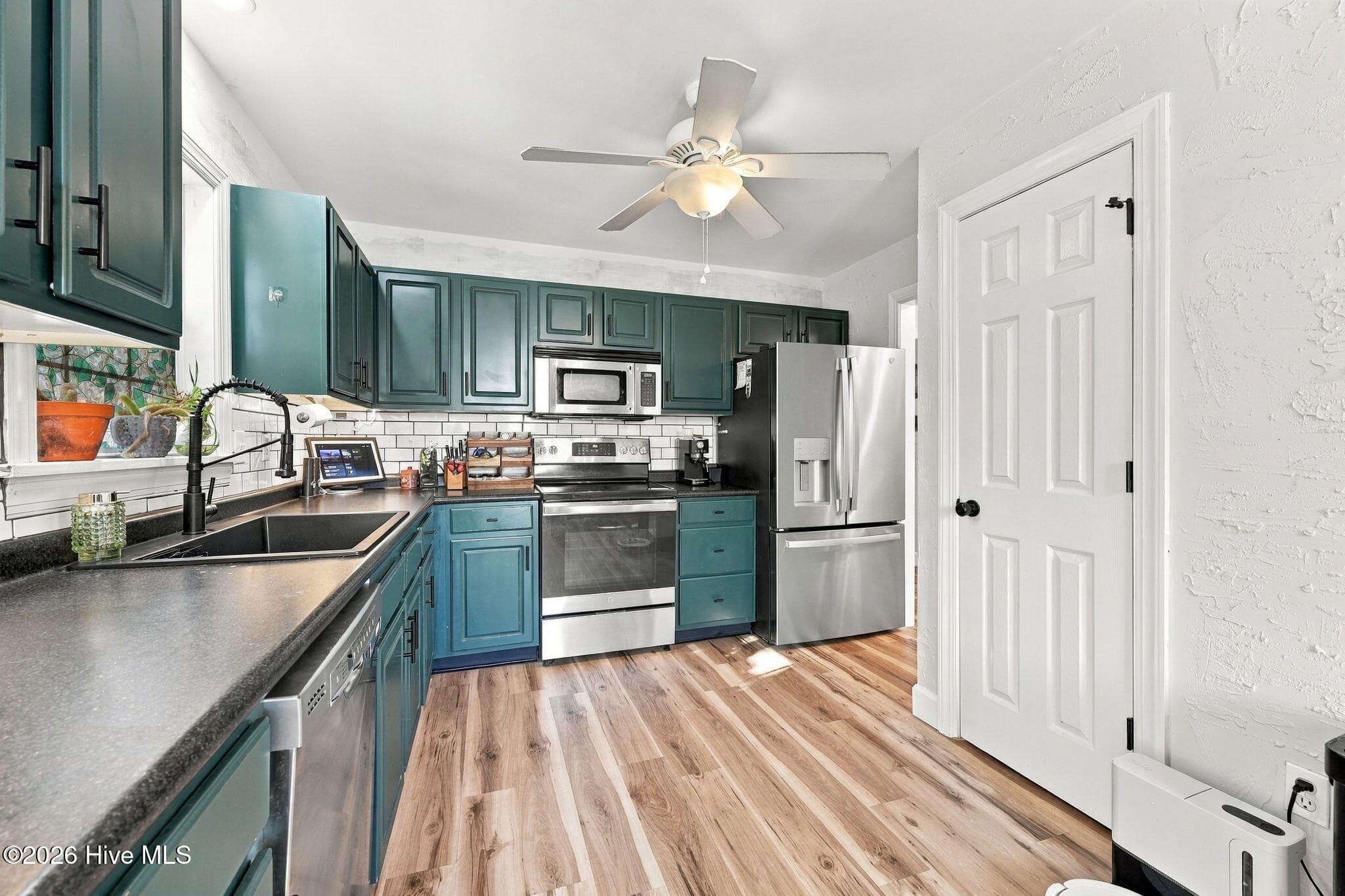 Single Family Residence at 208 John Avenue, Greenville, NC 27858, photo 11 of 50